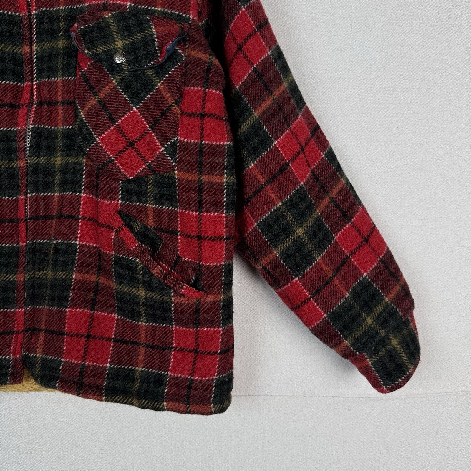 Vintage Wool Buffalo Plaid Chore Jacket Hunting Coat Men’s Medium Red Canada