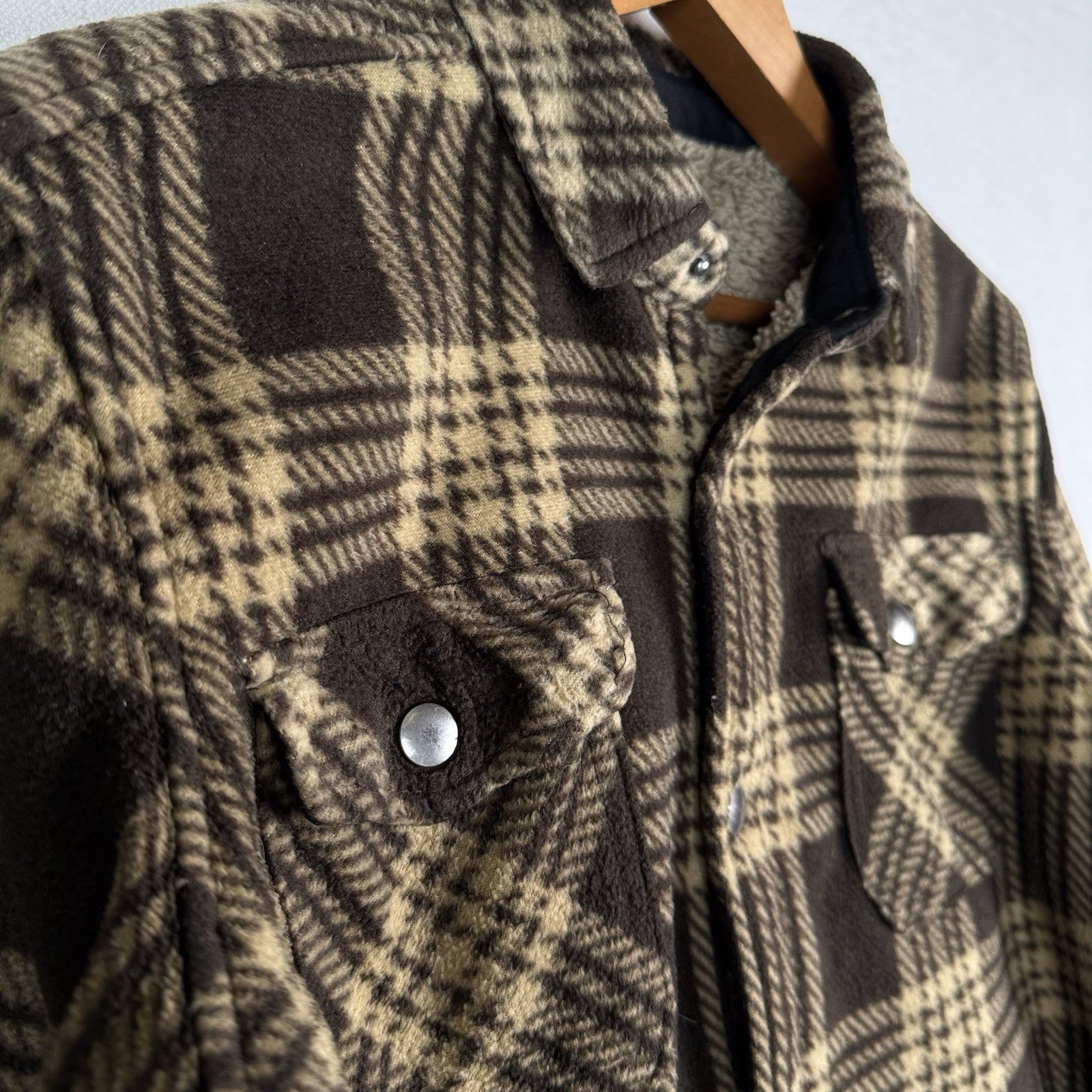 Eddie Bauer Boys Thick Fleece Sherpa Lined Jacket Shirt Brown Plaid Size 14/16
