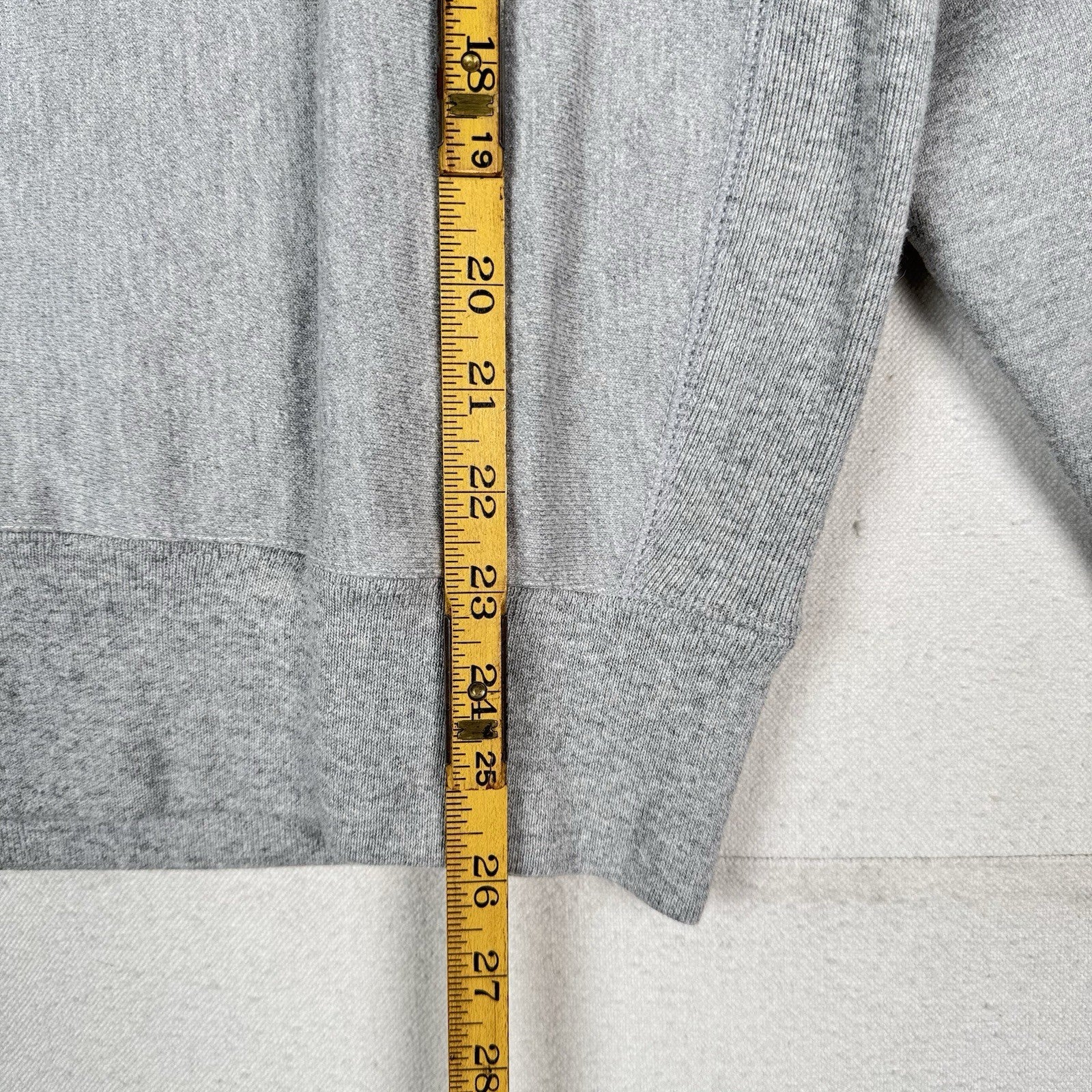 Champion Thayer Academy Reverse Weave Crewneck Sweatshirt Men’s Small Gray