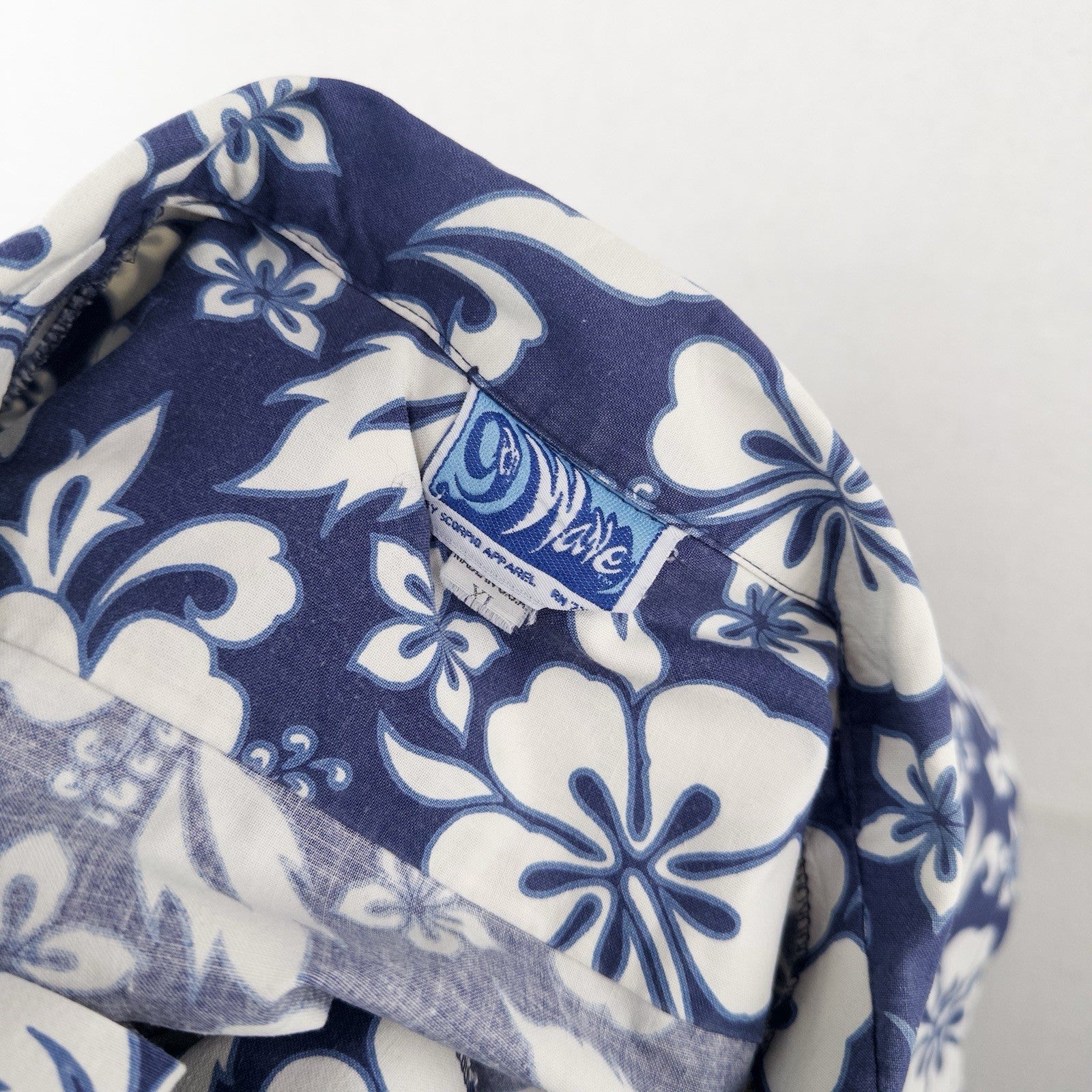 Vtg 9th Wave Blue Floral Hawaiian Shirt Men’s XL Beach Button Up USA