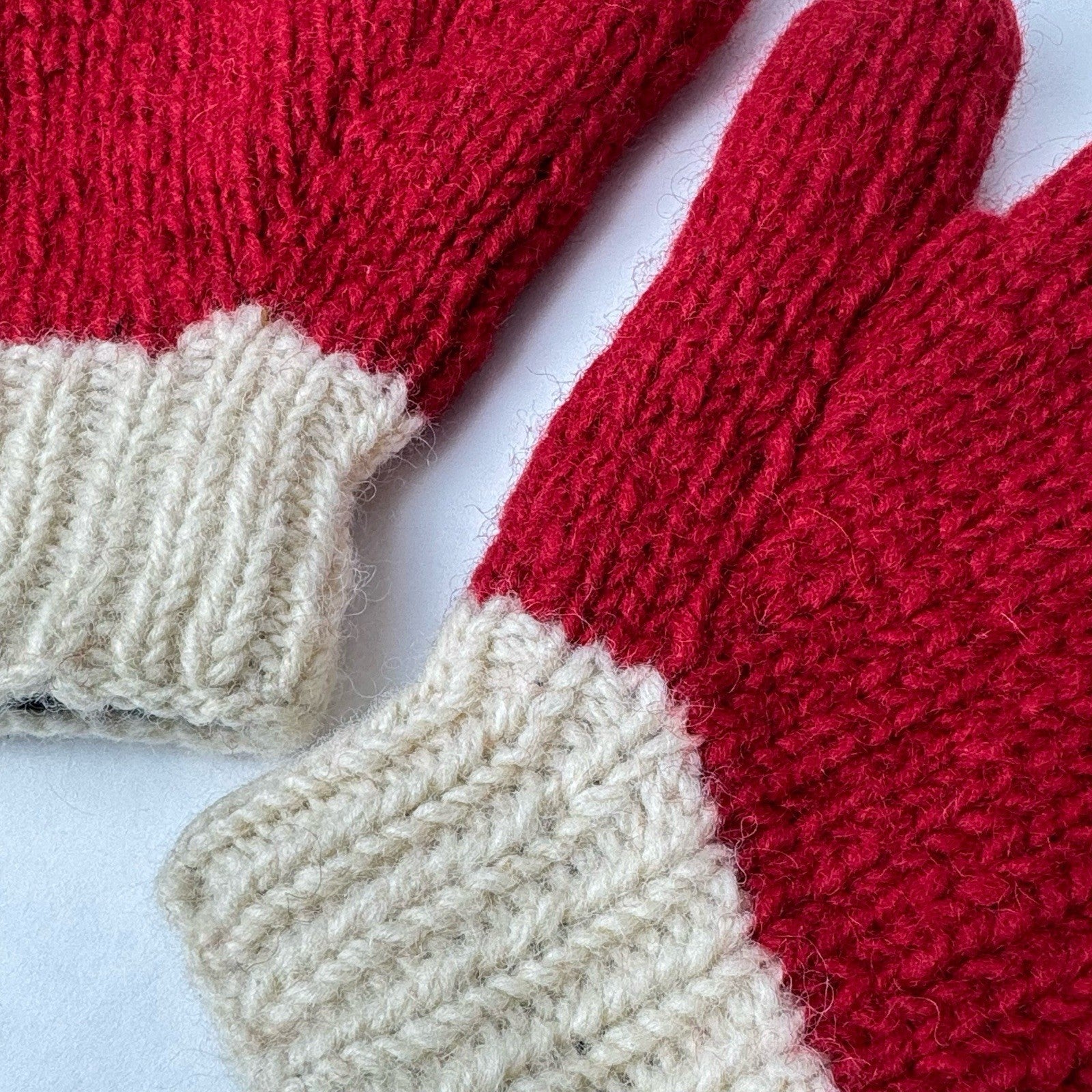 Wool Knit Santa Holiday Mittens Fleece Lined Red Cream Off-white 9”x4.5”