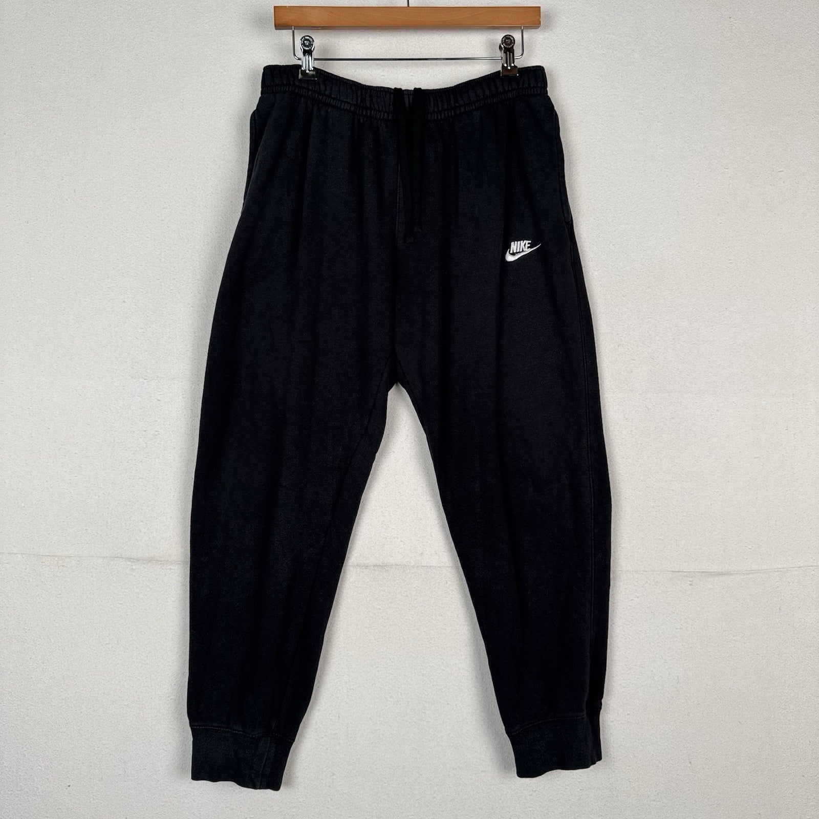 Nike Sportswear Club Men’s Fleece Joggers Black Large Sweatpants