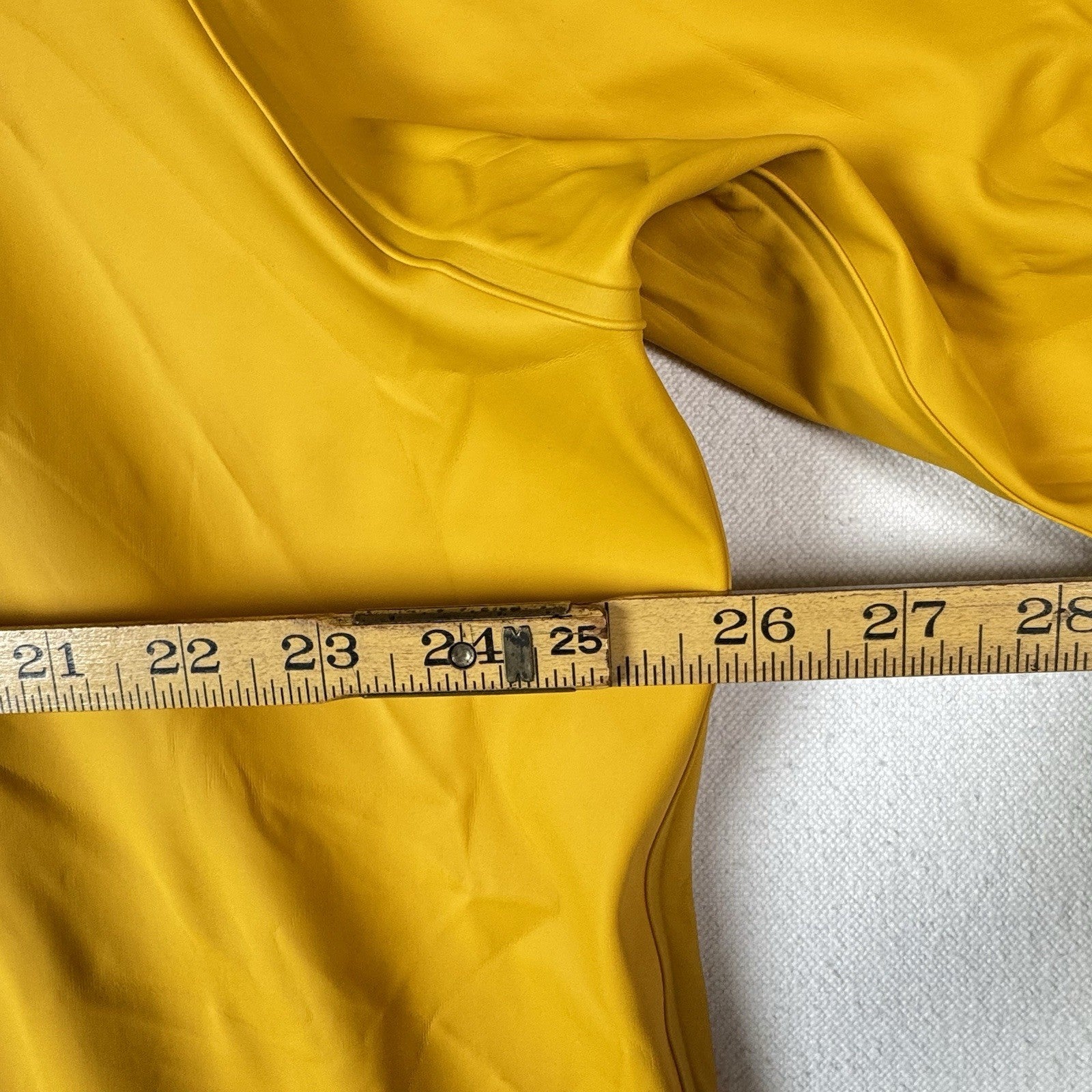 Helly Hansen Jacket Mens Extra Large XL Yellow Coat Rain Hooded Parka PVC