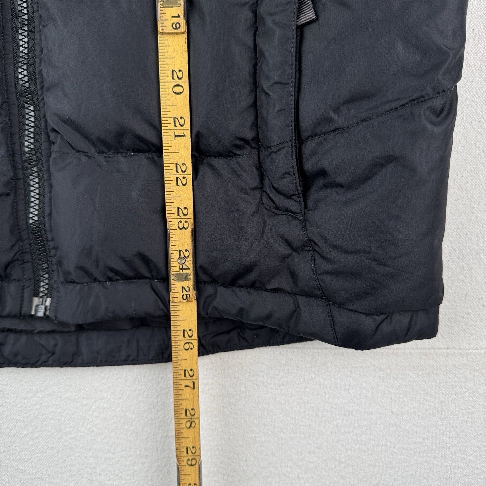 The North Face 550 Goose Down Puffer Jacket Youth  XL  Black Gray
