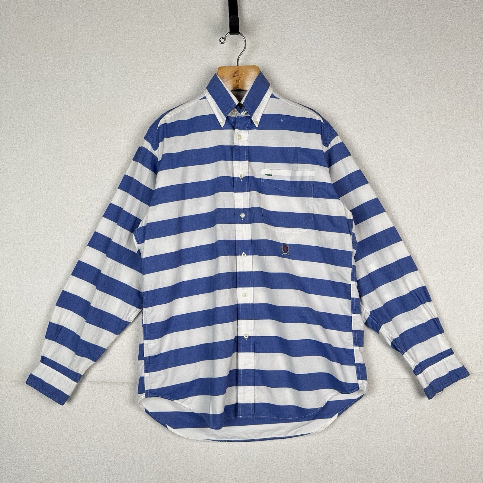 Vintage Tommy Hilfiger Mens M Button Down Shirt Blue White Striped Crest Logo