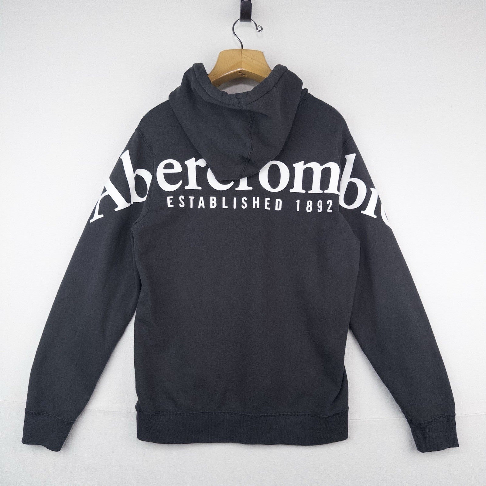 Abercrombie & Fitch Soft Hoodie Black Gray Mens M Exploded Spelled Out Back Logo