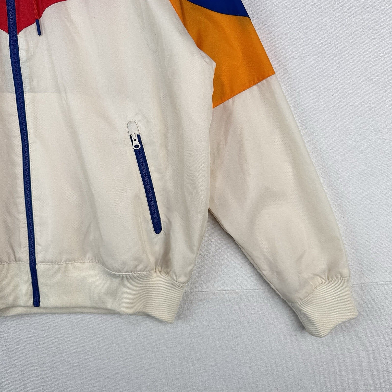 NWT Nike Sportswear Windrunner Windbreaker Track Jacket Men’s M Cream Blue Red