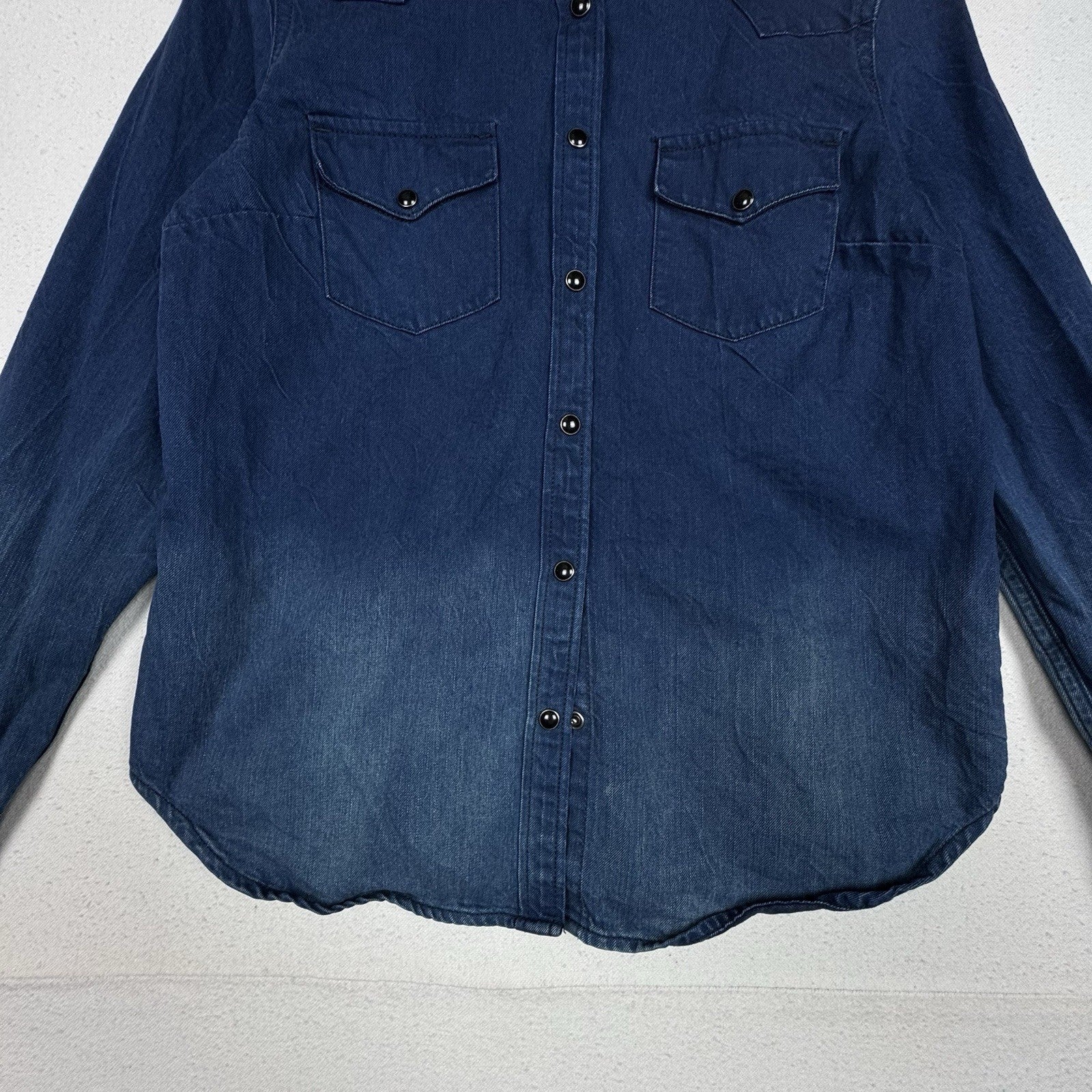 Gap 1969 Womens Snap Shirt Small Long Sleeve Denim Top Cotton Dark Indigo Ombre