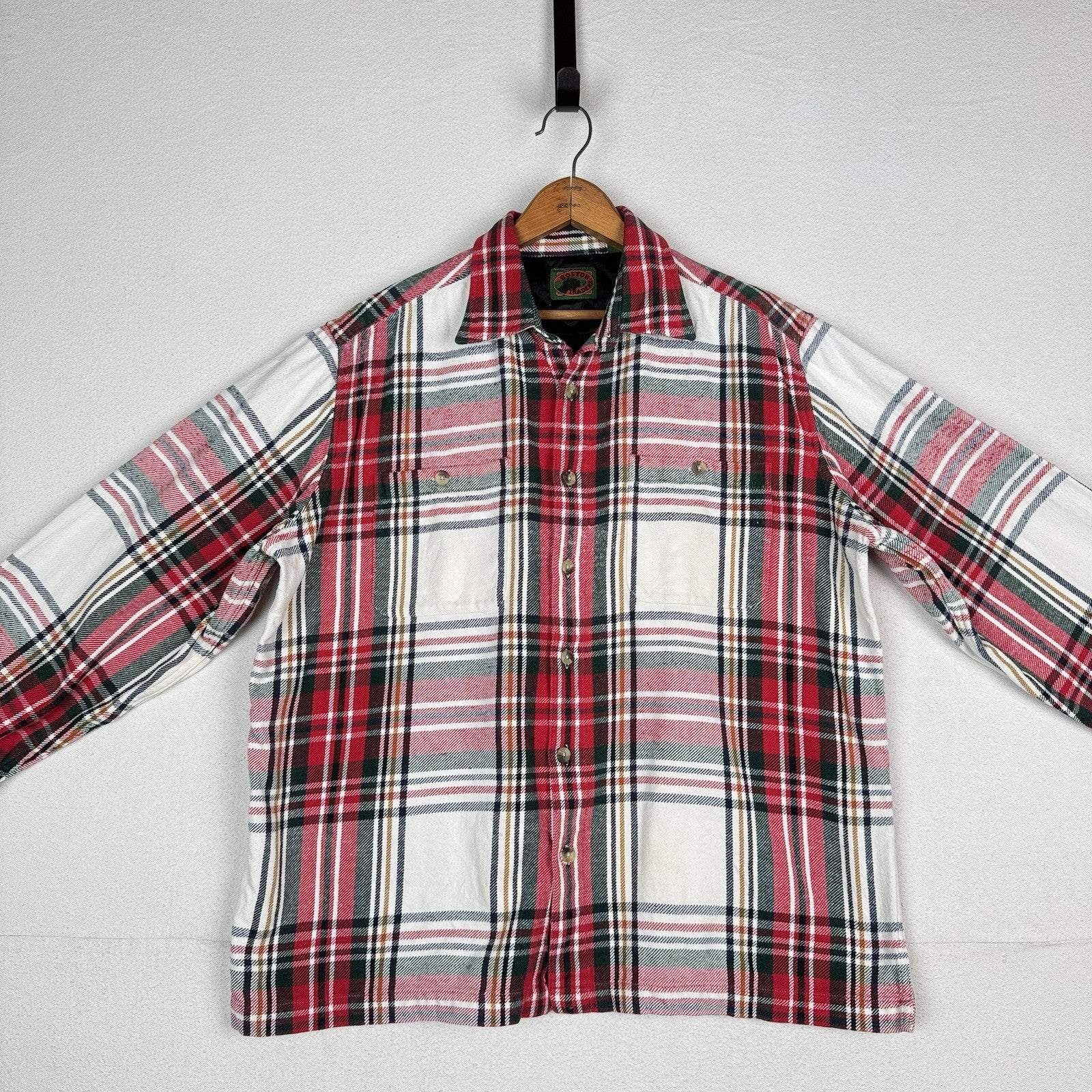 Boston Traders Shirt Jacket Men’s XL White Red Green Plaid Flannel Lined Shacket