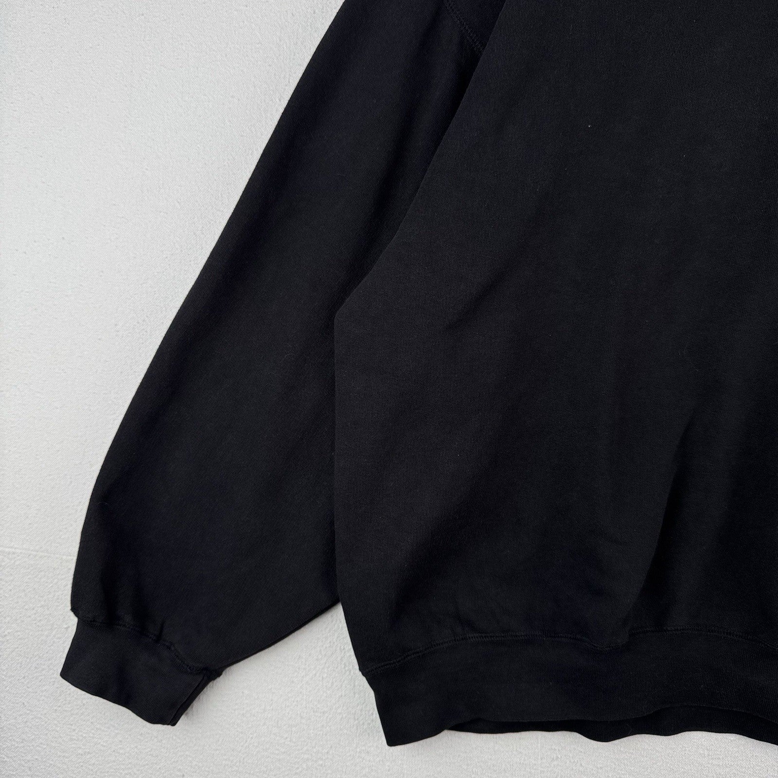Russell Athletic Team Issue Sweatshirt Men's 2XL Black Crewneck *Distressed