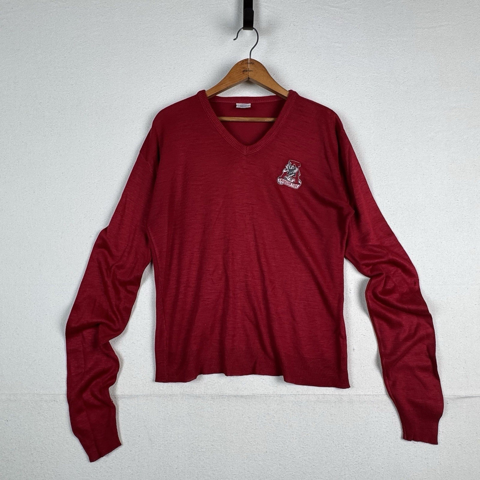 Vintage 80’s University of Alabama V-neck Sweater By Garan Youth XL (18-20)