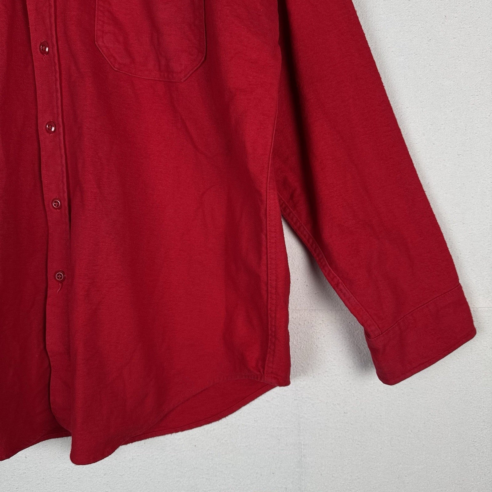 Vintage Woolrich Cotton Flannel Men’s XL Red Heavyweight Shirt Made in USA