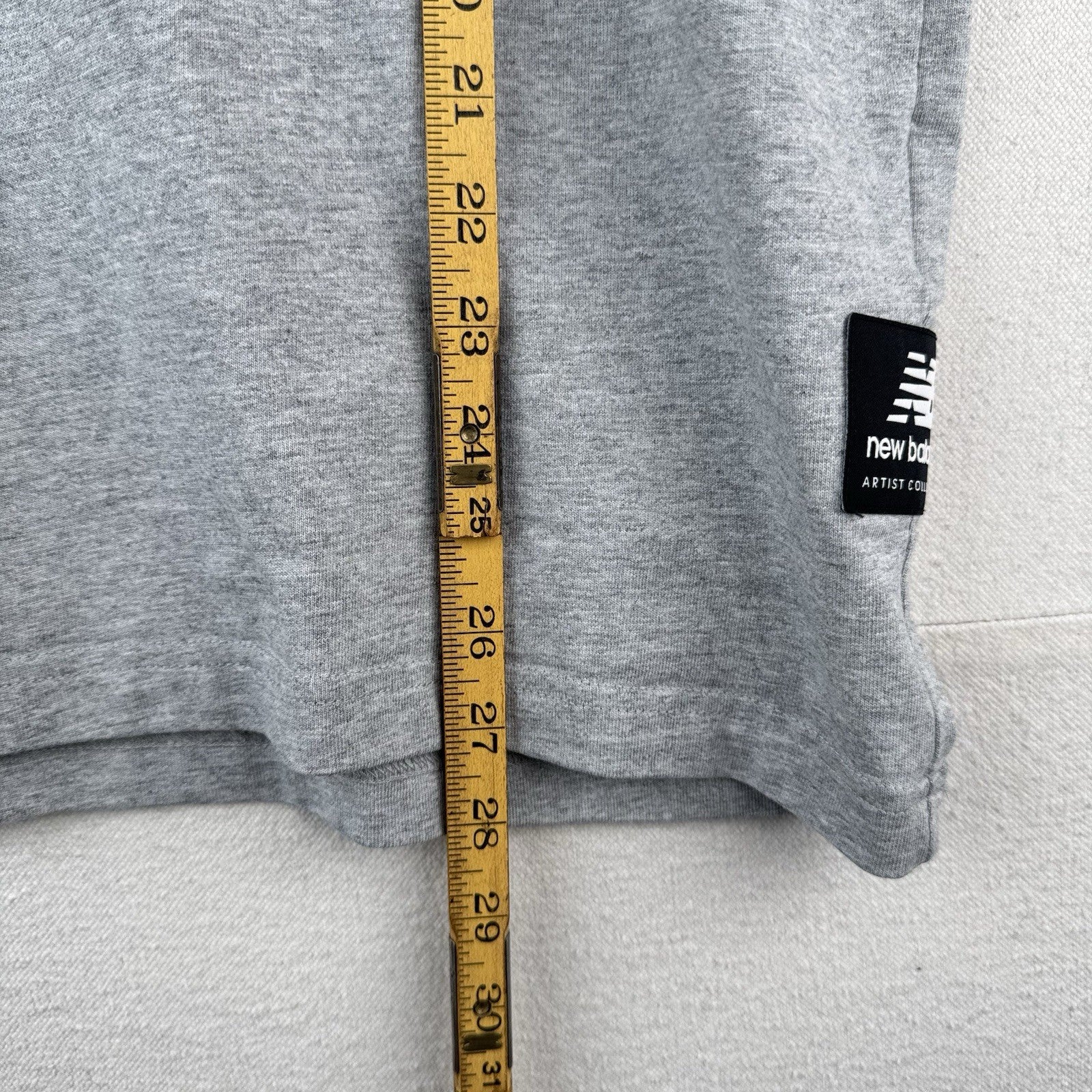 New Balance “The Art Of 574” Storybook Men’s L Gray T-shirt