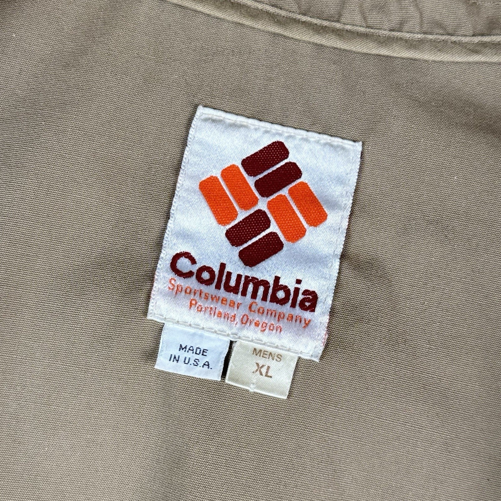 Vintage 80’s Columbia Sportswear 15 Pocket Fly Fishing Vest Men’s XL Made In USA