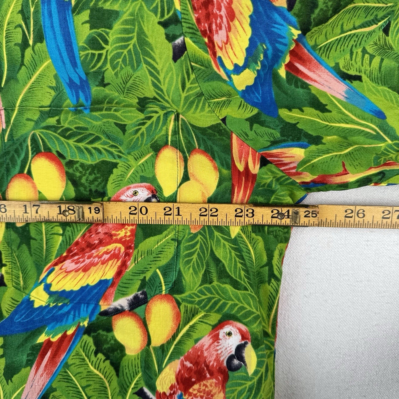 80's Vintage Hilo Hattie Hawaiian Shirt Parrots Macaws Men’s XL Made USA/Hawaii