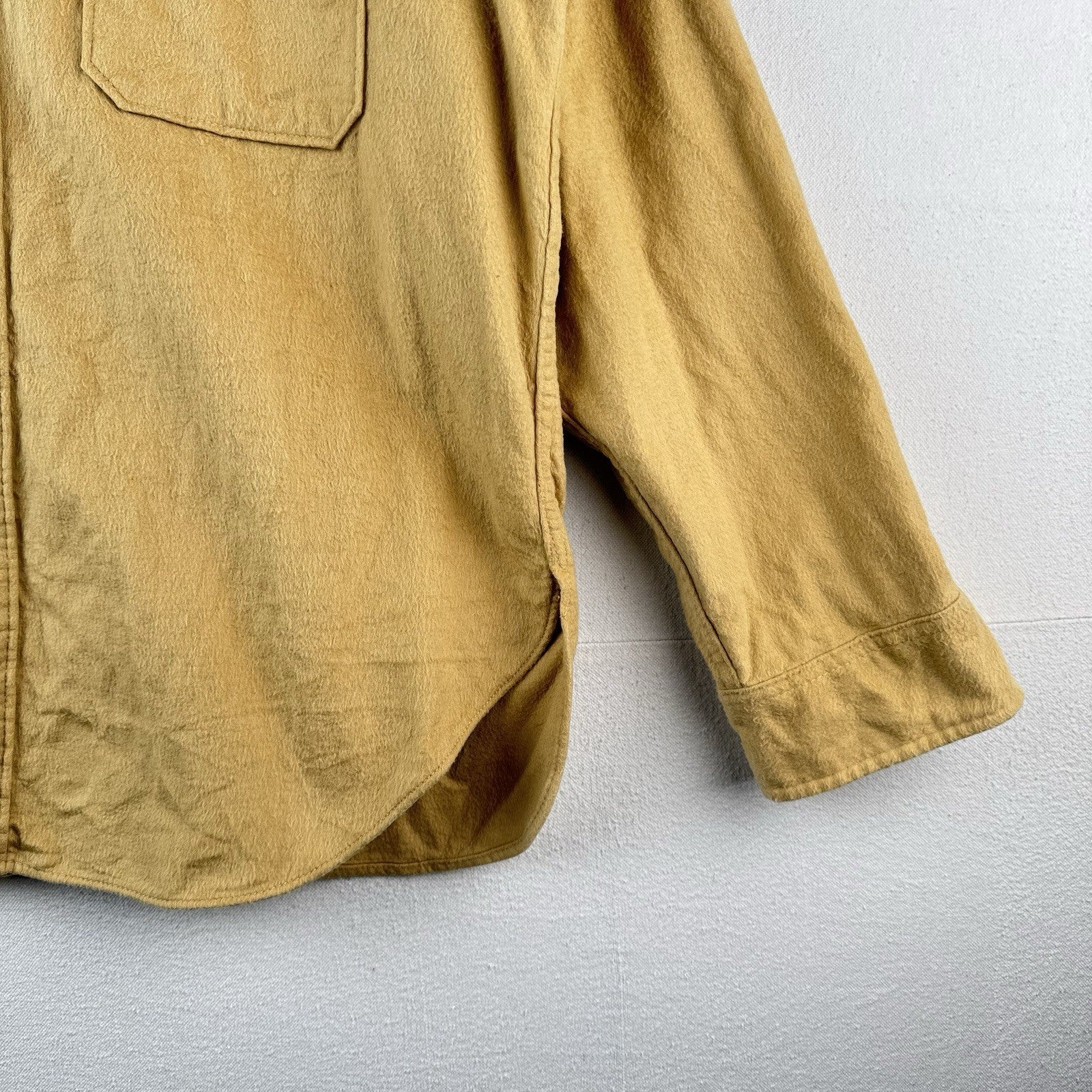 70’s Vintage Woolrich Flannel Button Up Shirt 2XL Mens Beige Brown Made in USA
