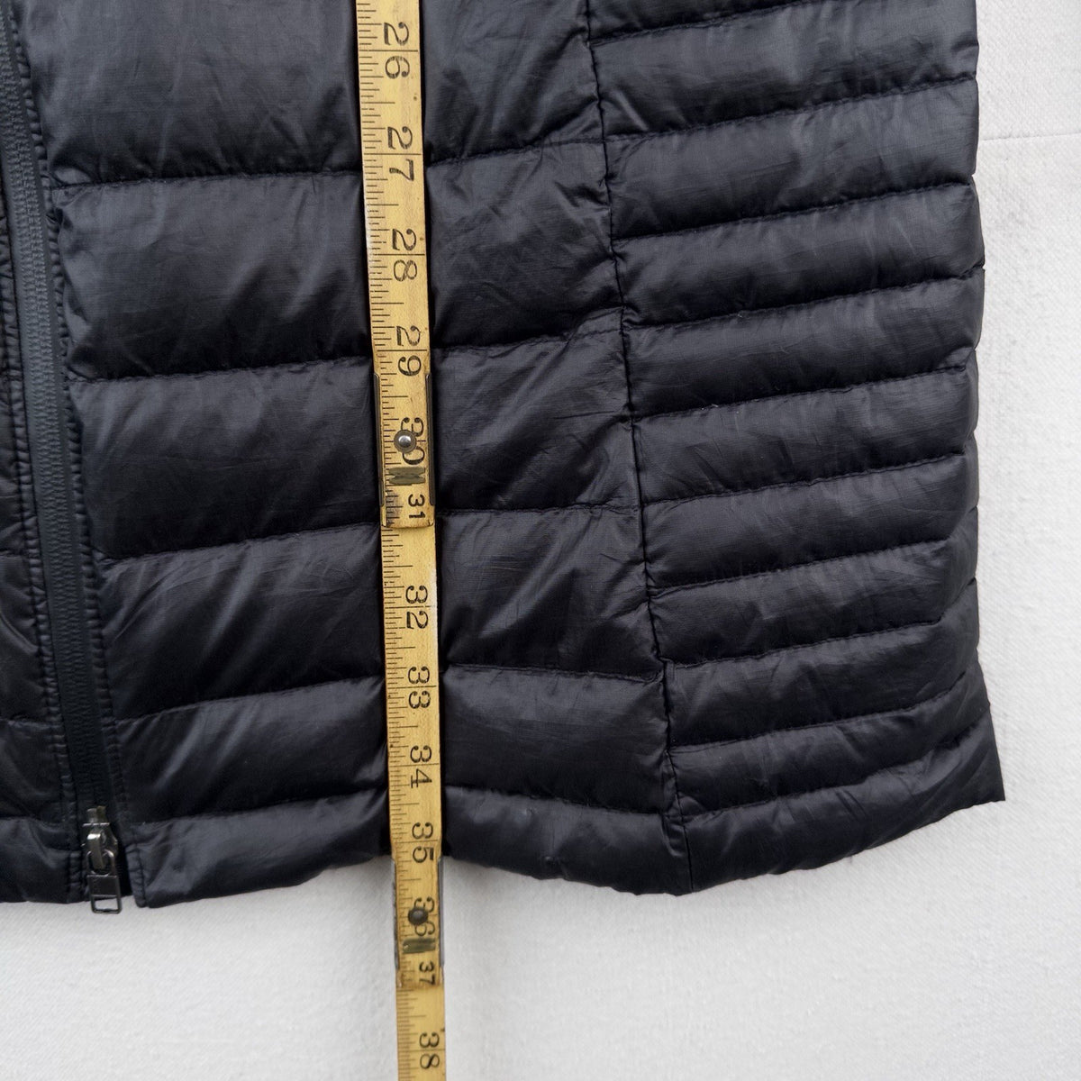 Patagonia Down Parka Puffer Jacket Women’s Medium Zip Up Black Ultra Light