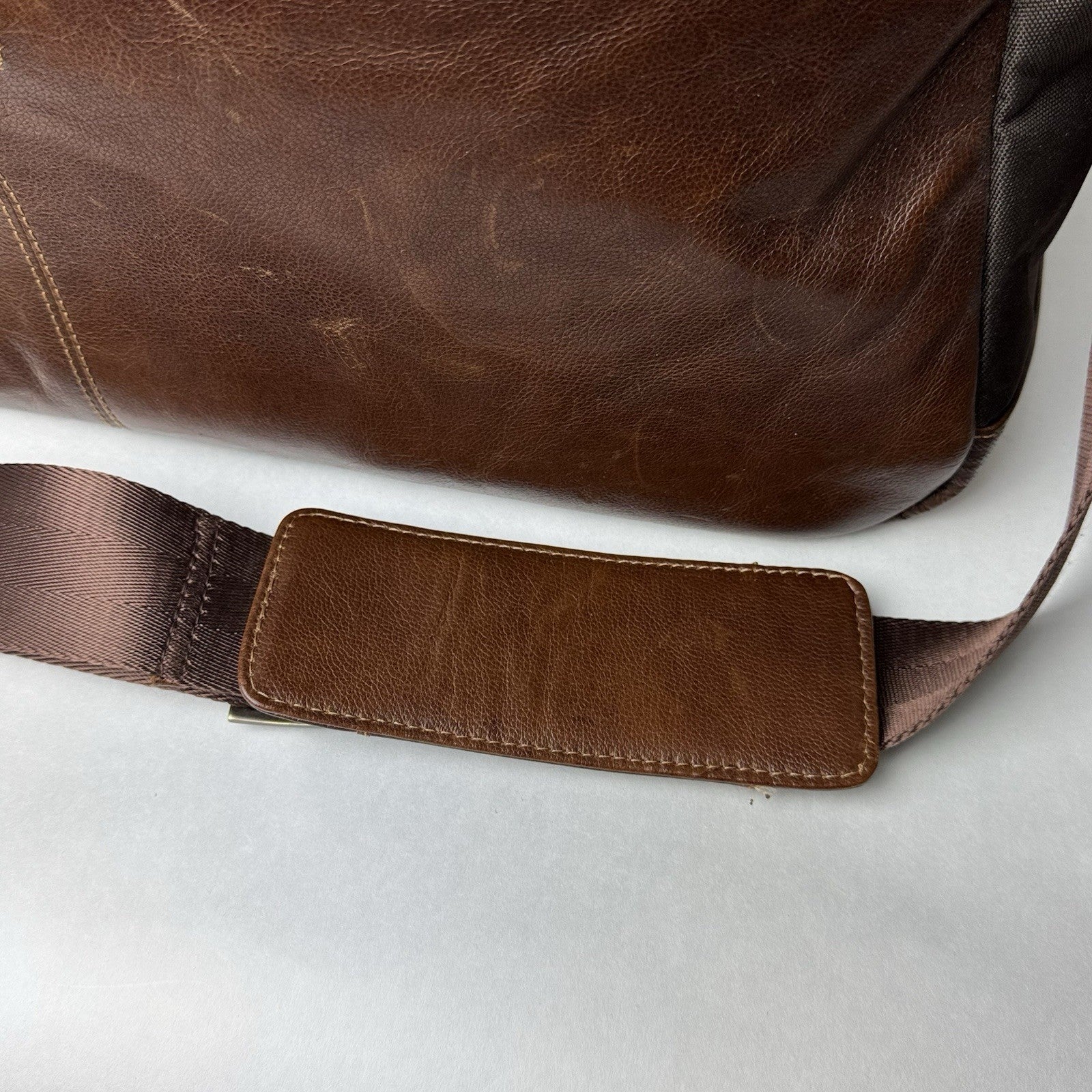 Boconi Garth Commuter Brown Leather Duffle Bag 21”x10”x12”