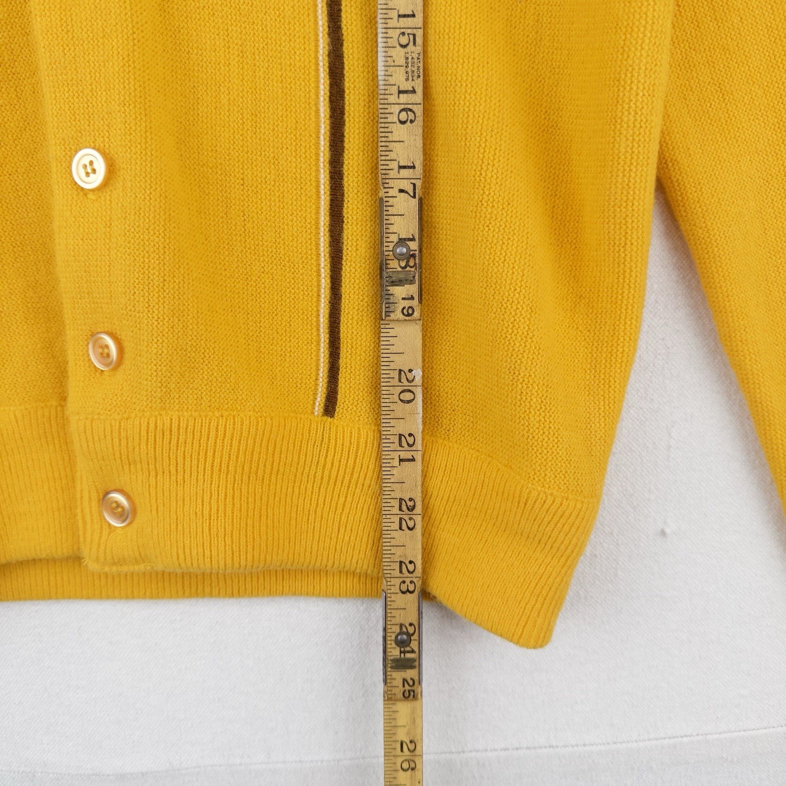 60’s Vtg Fruit Of The Loom Gold Cardigan 100% Orlon Acrylic Made in Usa