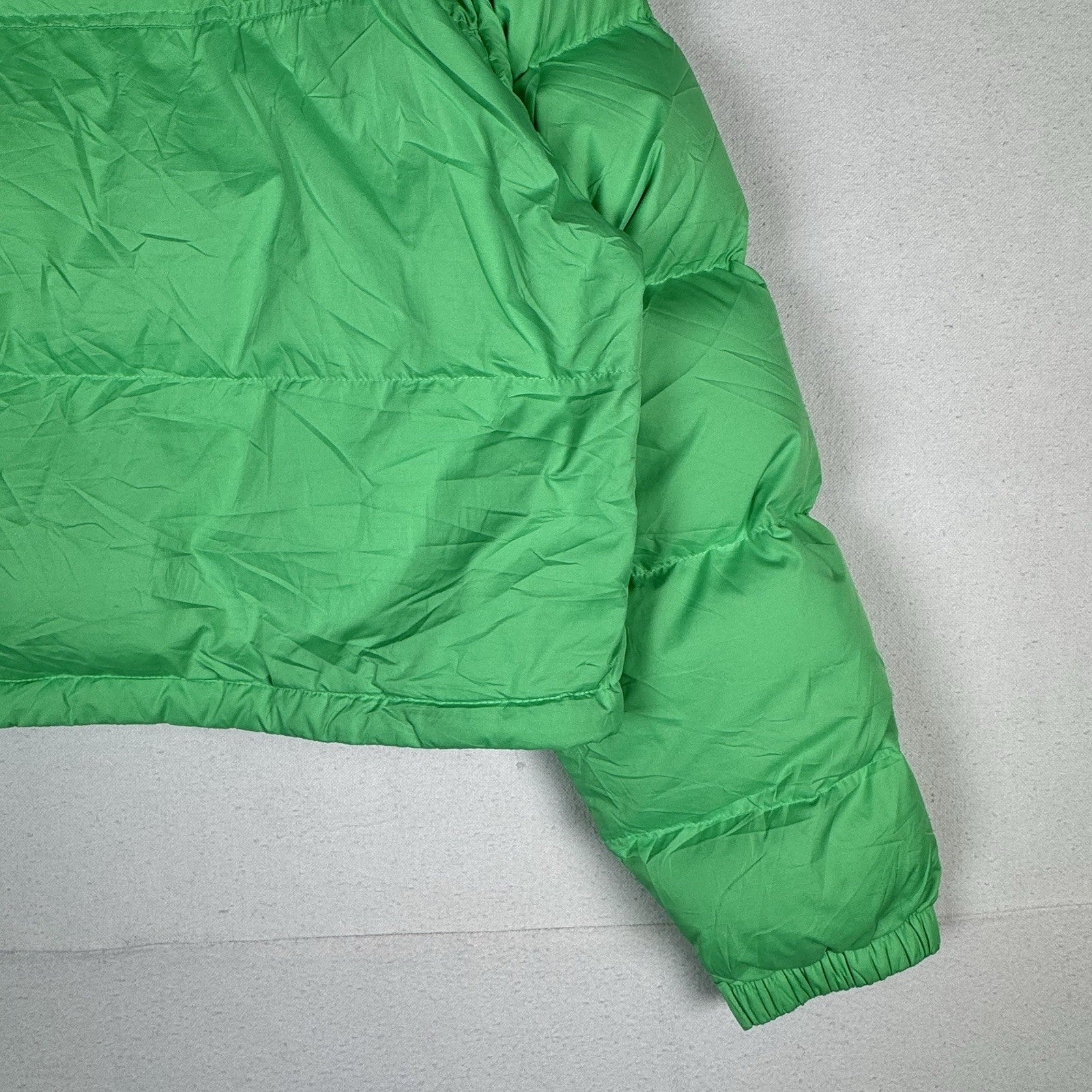 The North Face Nuptse Retro 700 Down Puffer Cropped Jacket Chlorophyll Green - L