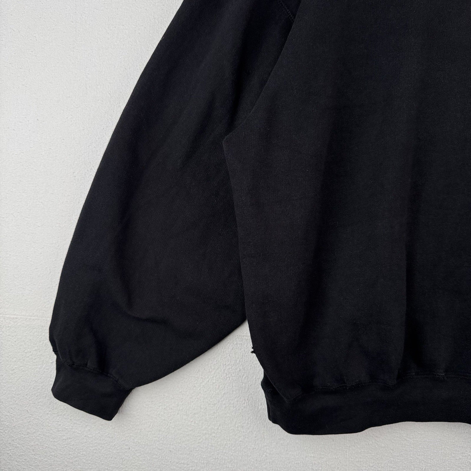 Russell Athletic Team Issue Sweatshirt Men's 2XL Black Crewneck *Distressed