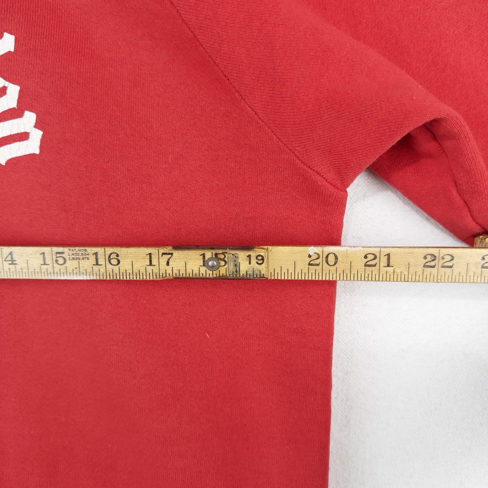90’s Vtg Alpha Xi Epsilon Sweatshirt Red Crewneck Men’s M *Cut Collar/Side Hems