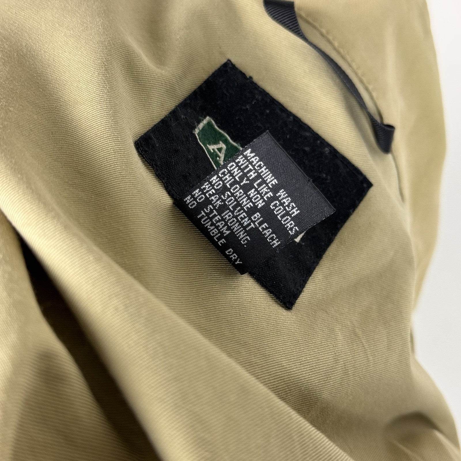 Hunting Camping Safari Men’s XL Convertible Guide Jacket Vest Khaki Waterproof