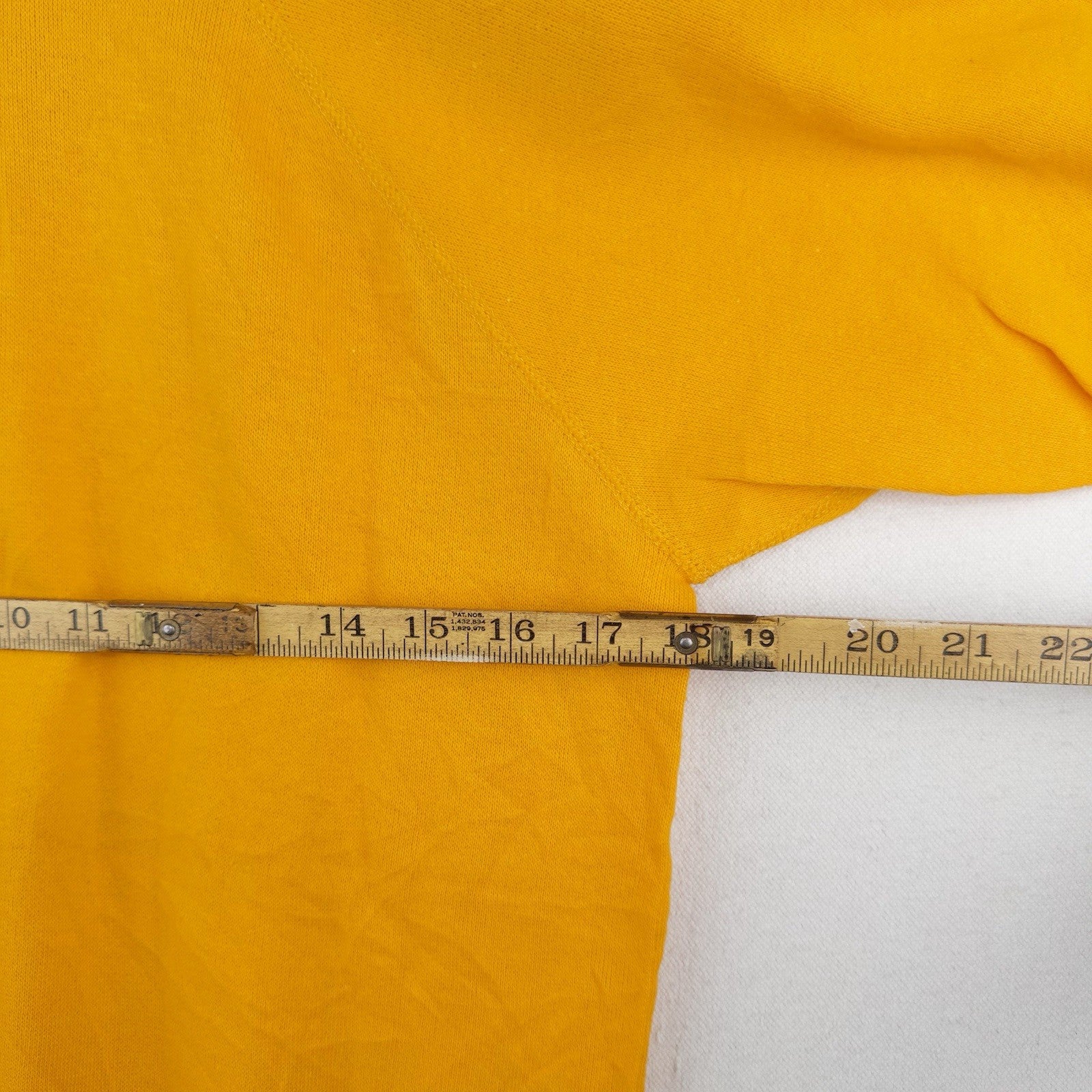 60’s Vtg Short Sleeve Yellow Raglan Mens S Sweatshirt RN14179 Creslan/Cotton USA