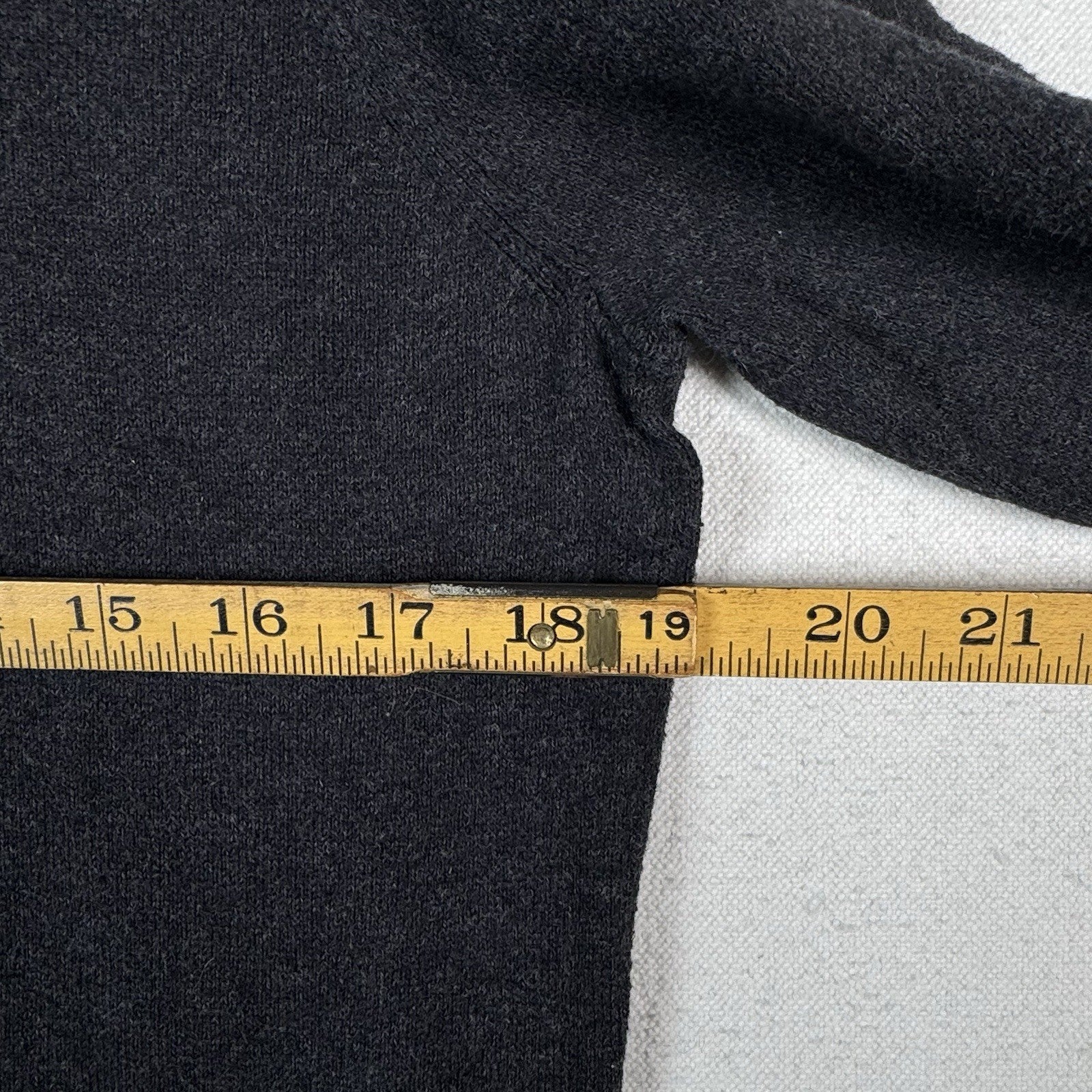 A&F Abercrombie & Fitch Women’s Gray Soft Cotton Cashmere Crew Neck Sweater M