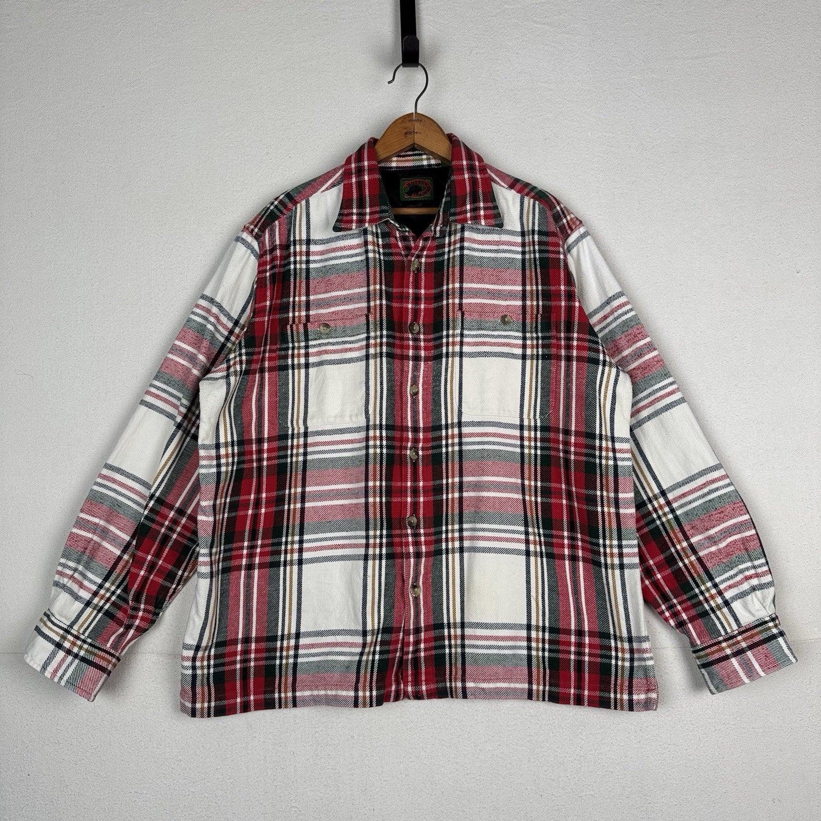 Boston Traders Shirt Jacket Men’s XL White Red Green Plaid Flannel Lined Shacket