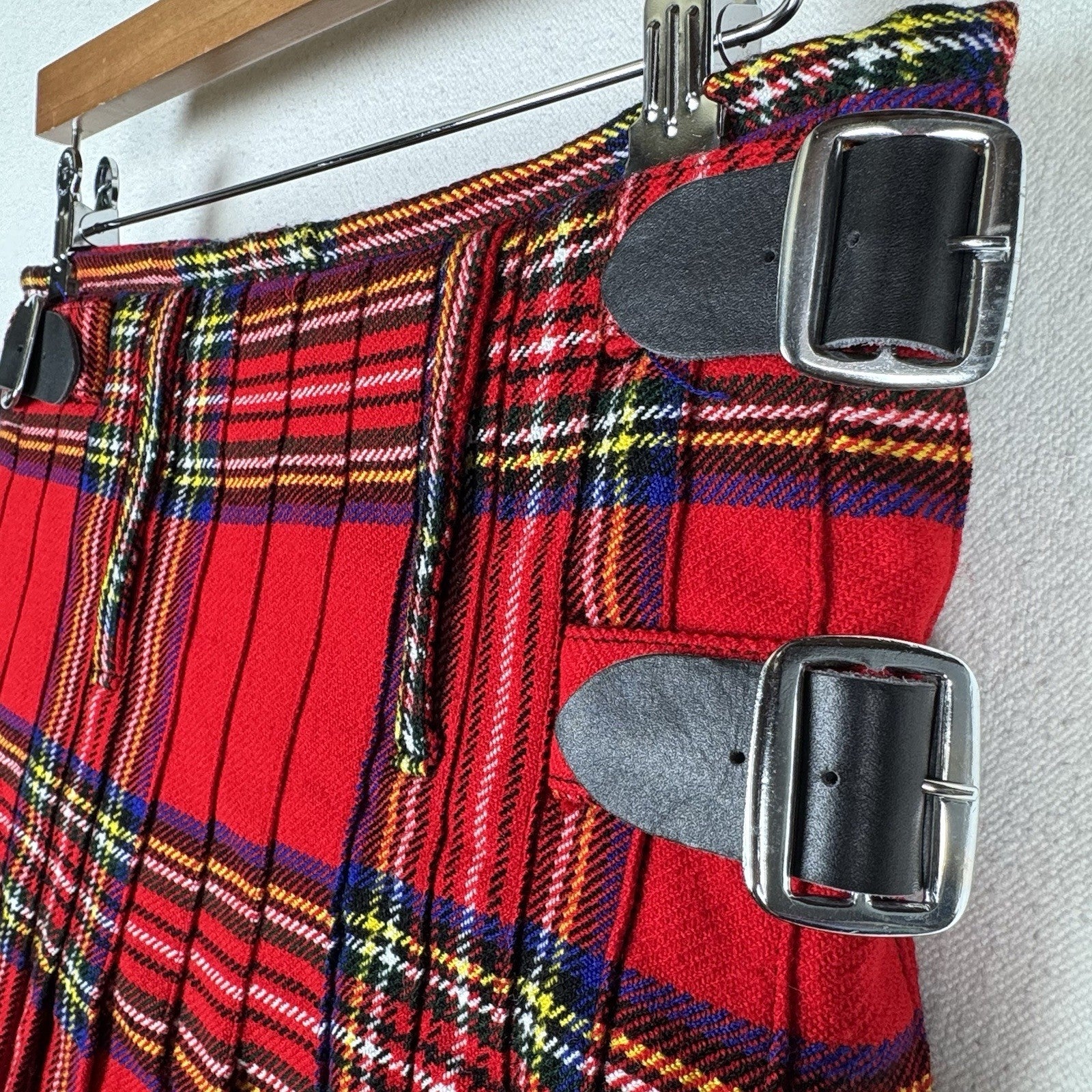 (Lot Of 2) Celtic Pro By Allsafe Traders Men’s Tartan Kilts Small (28) Blue/Red