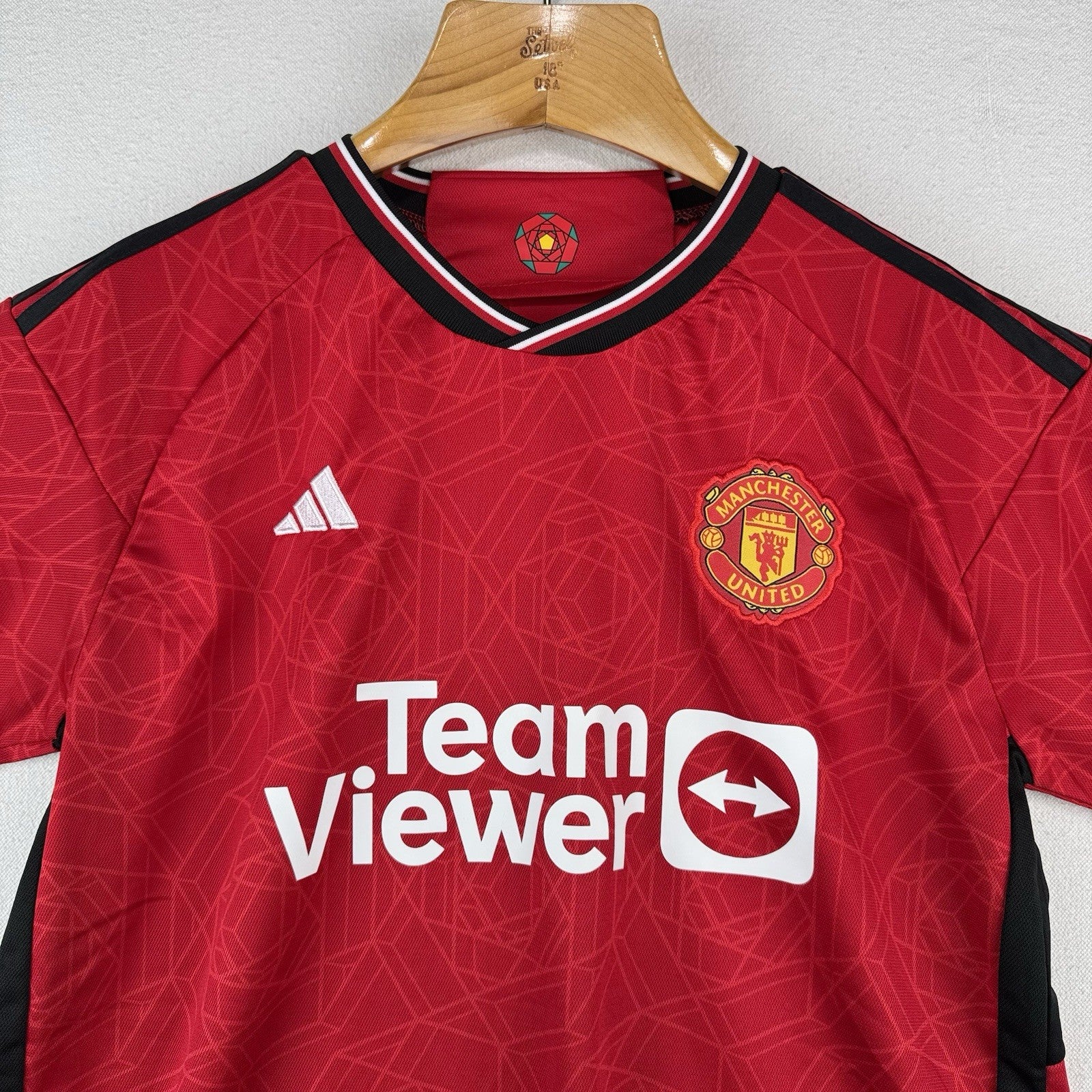 Manchester United B. Fernandes Jersey 2023/2024 Home Football Shirt Men’s Medium