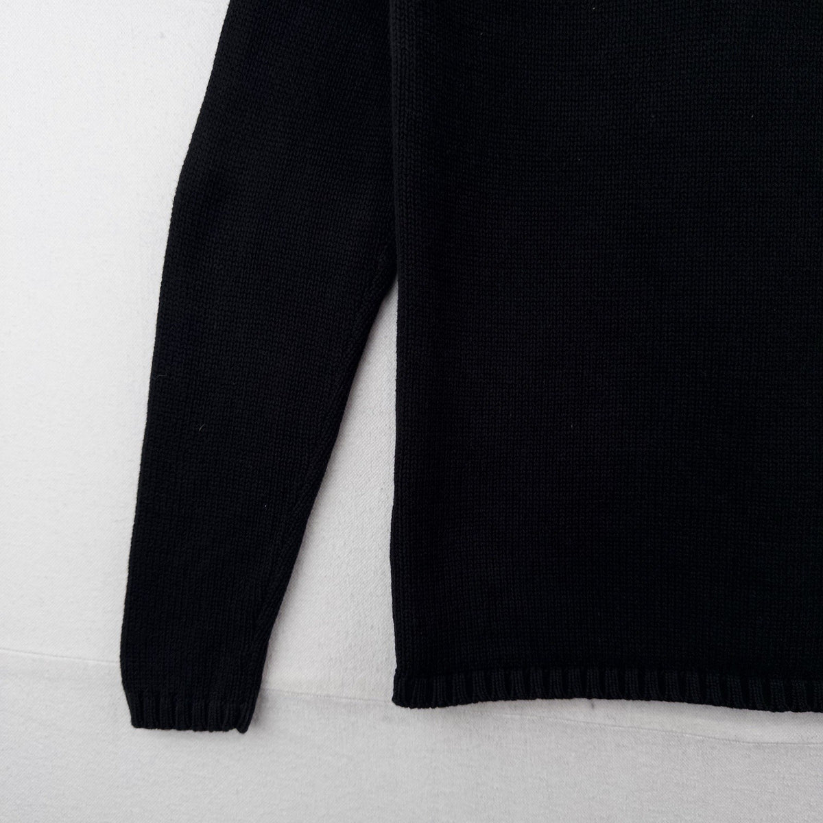 90’s Vtg Tommy Hilfiger Kint Sweater Men’s S Embroidered Crest Turtle Neck Black