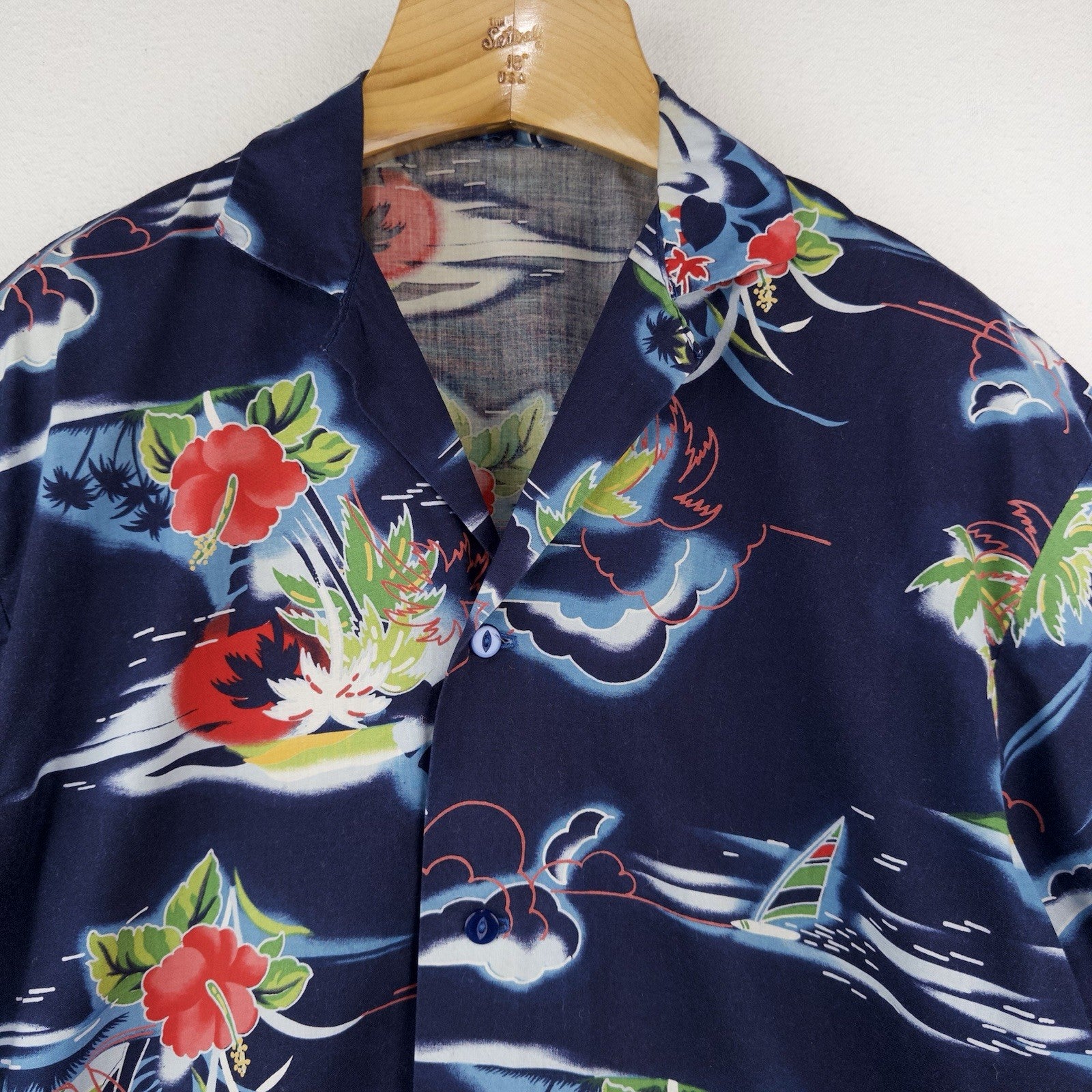 Hawaiian Aloha Large Shirt  Palm Trees Hibiscus Clouds Ocean Sailboat Tropical L