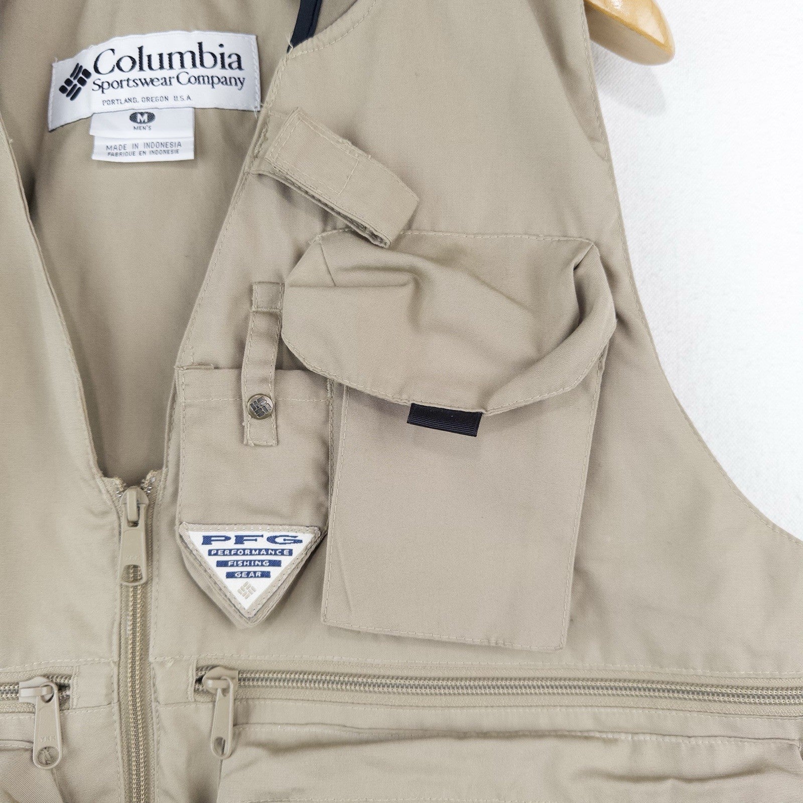 90’s Vtg Columbia PFG Khaki Fly Fishing Utility Vest Men's M Cushioned Collar