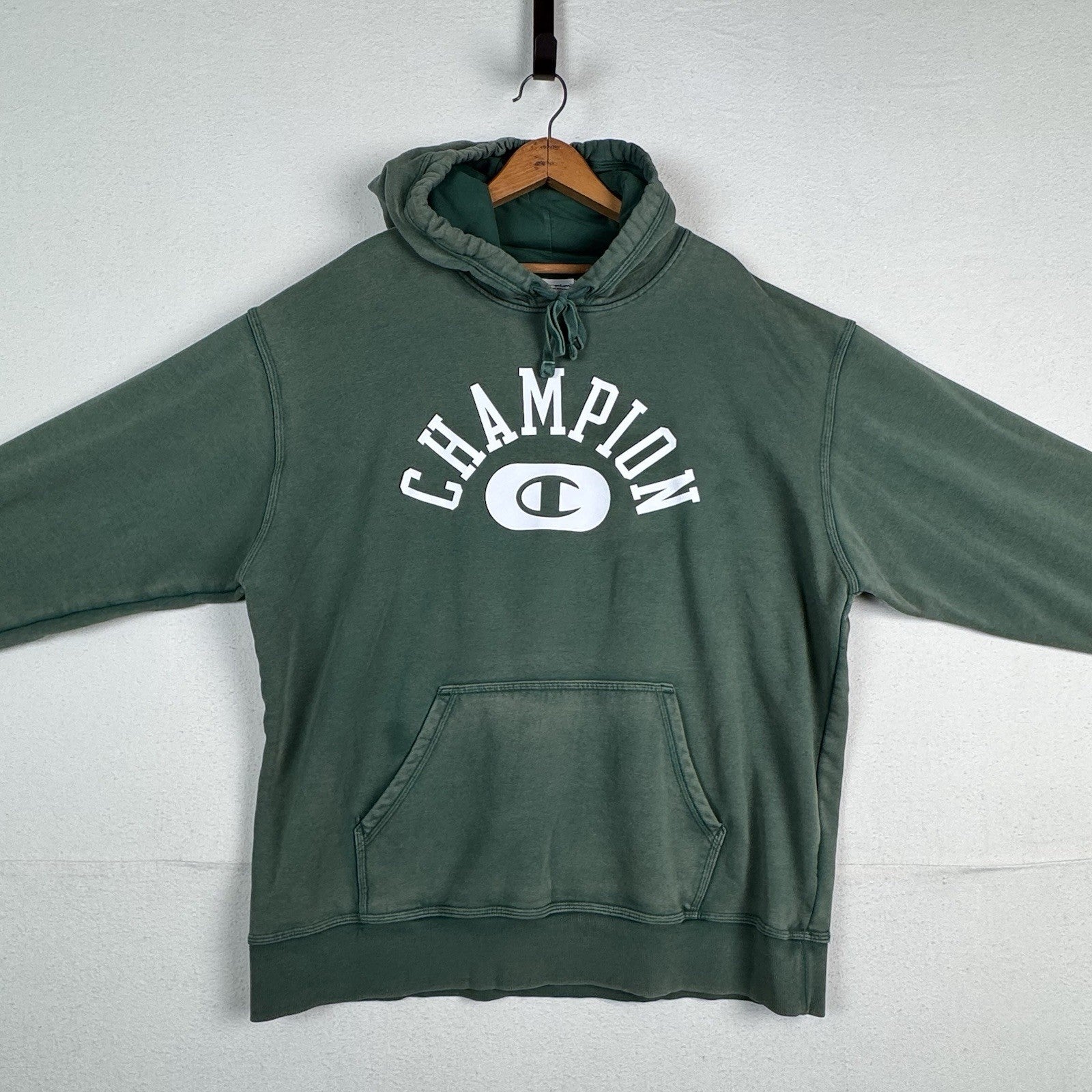 Men's Champion Soft Green Vintage Wash Varsity Graphic Hoodie Size XL