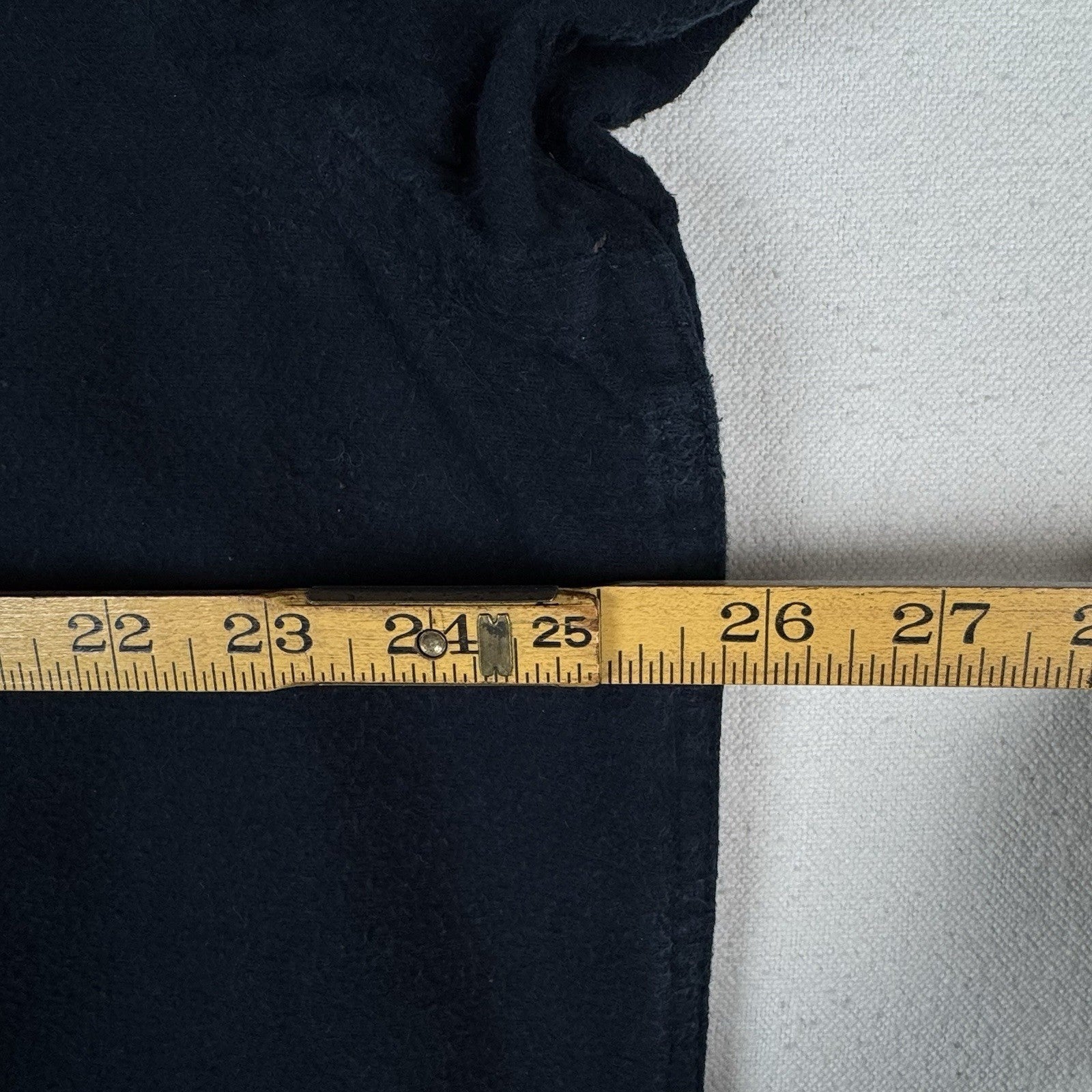 L.L. Bean Traditional Fit Men’s XL Tall Chamois Flannel Shirt Navy Blue