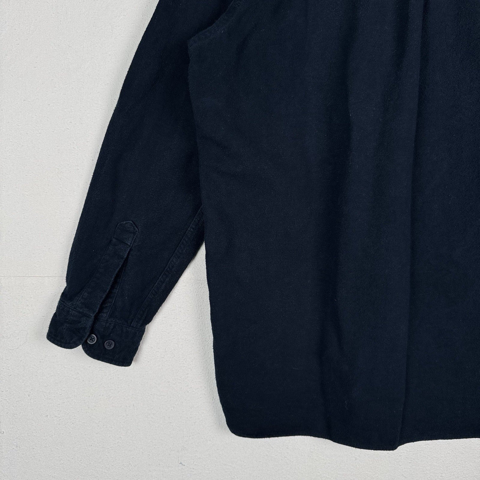 L.L. Bean Traditional Fit Men’s XL Tall Chamois Flannel Shirt Navy Blue