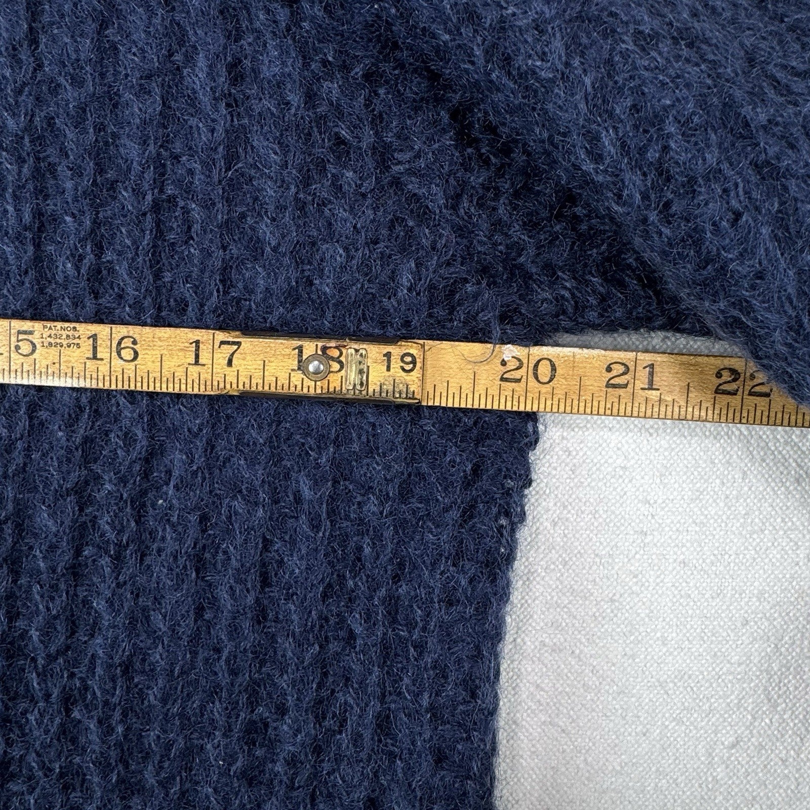 60’s Vintage Evan-Picone Women’s Small Mohair Cardigan Sweater Fuzzy 20x21