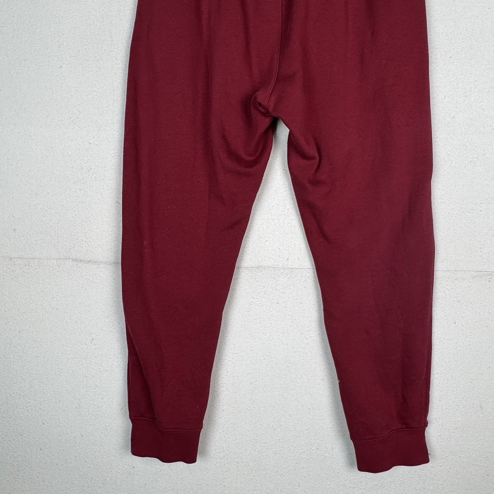 Nike Sportswear Club Fleece Joggers Maroon Red Men's Size XL Sweatpants Pants