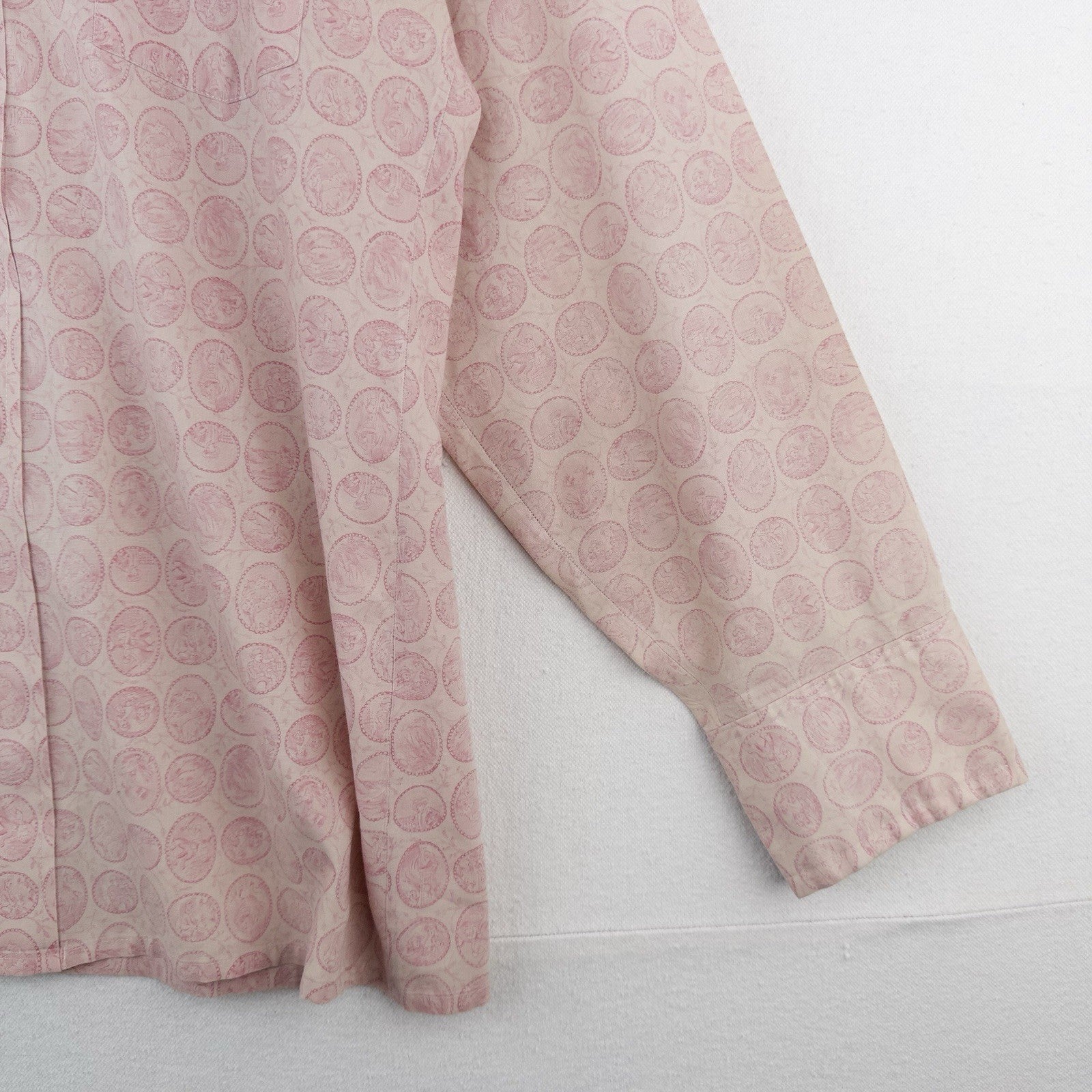 60s Vtg Van Heusen 417 Vanopress Shirt Mens M 15.5 Pink Antique Coin Pattern AOP