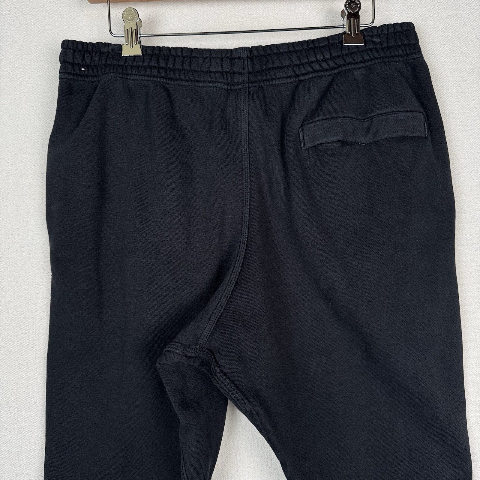 Nike Sportswear Club Men’s Fleece Joggers Black Large Sweatpants