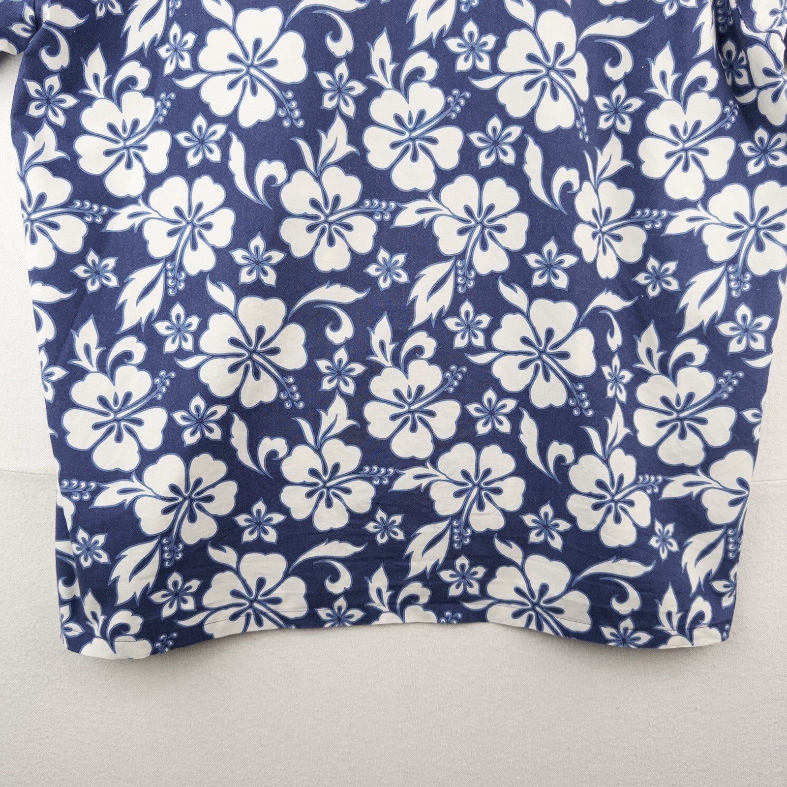 Vtg 9th Wave Blue Floral Hawaiian Shirt Men’s XL Beach Button Up USA