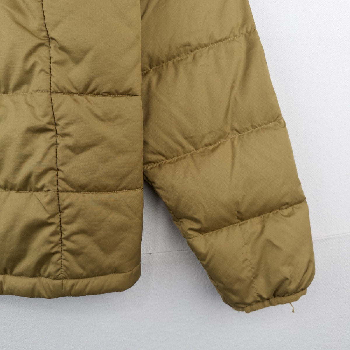 The North Face 550 Fill Goose Down Puffer Jacket Coat Men’s M Alpz Khaki Gold