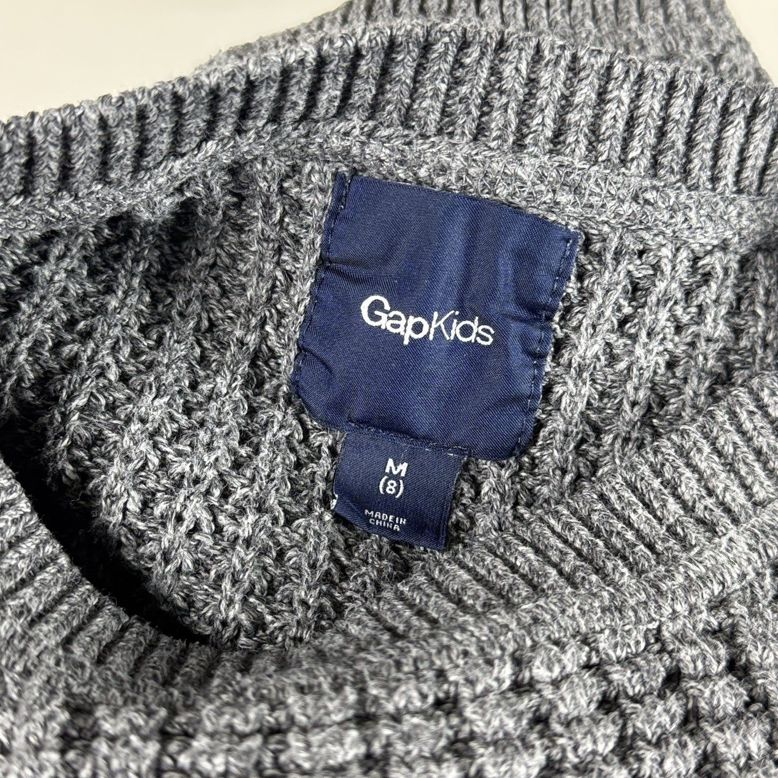 Gap Kids Budding Waffle Crew Sweater Gray Red Trim pullover preppy Size M 8-9