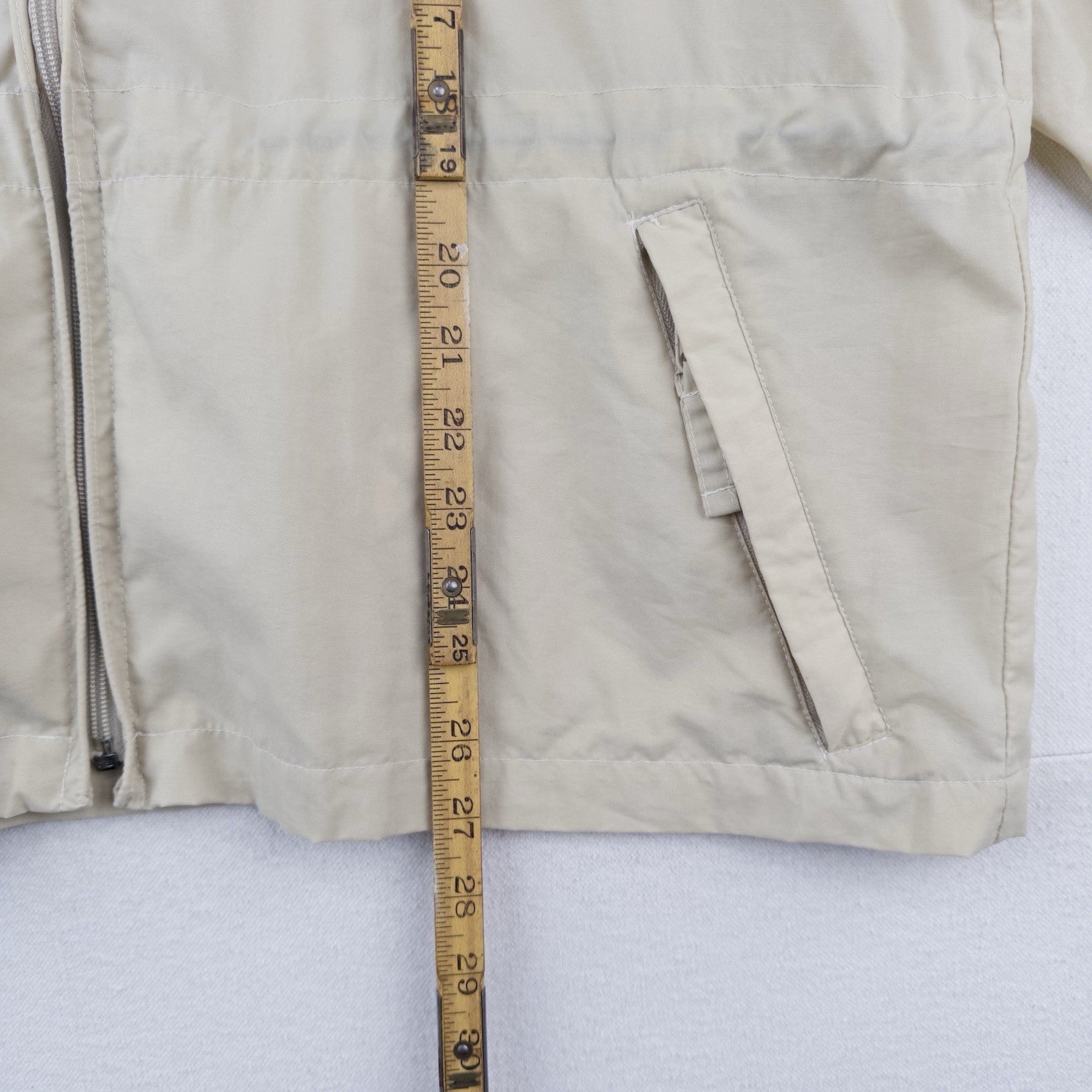 90’s Vtg LL Bean Women’s XL Windbreaker Full Zip Jacket Stowaway Hood *Read