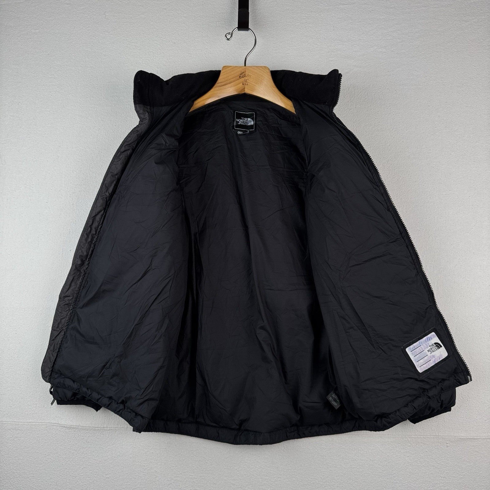 The North Face 550 Goose Down Puffer Jacket Youth  XL  Black Gray