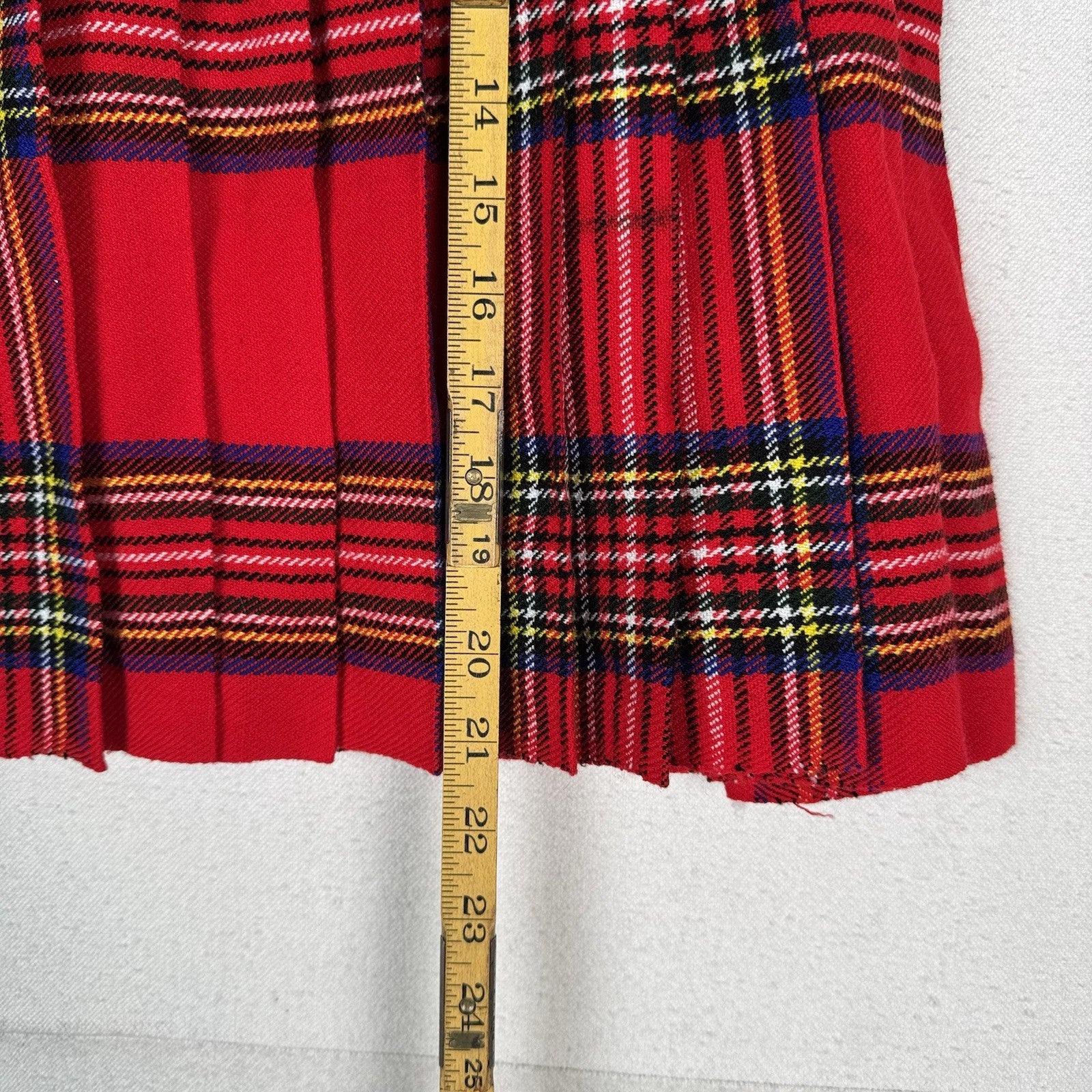 (Lot Of 2) Celtic Pro By Allsafe Traders Men’s Tartan Kilts Small (28) Blue/Red