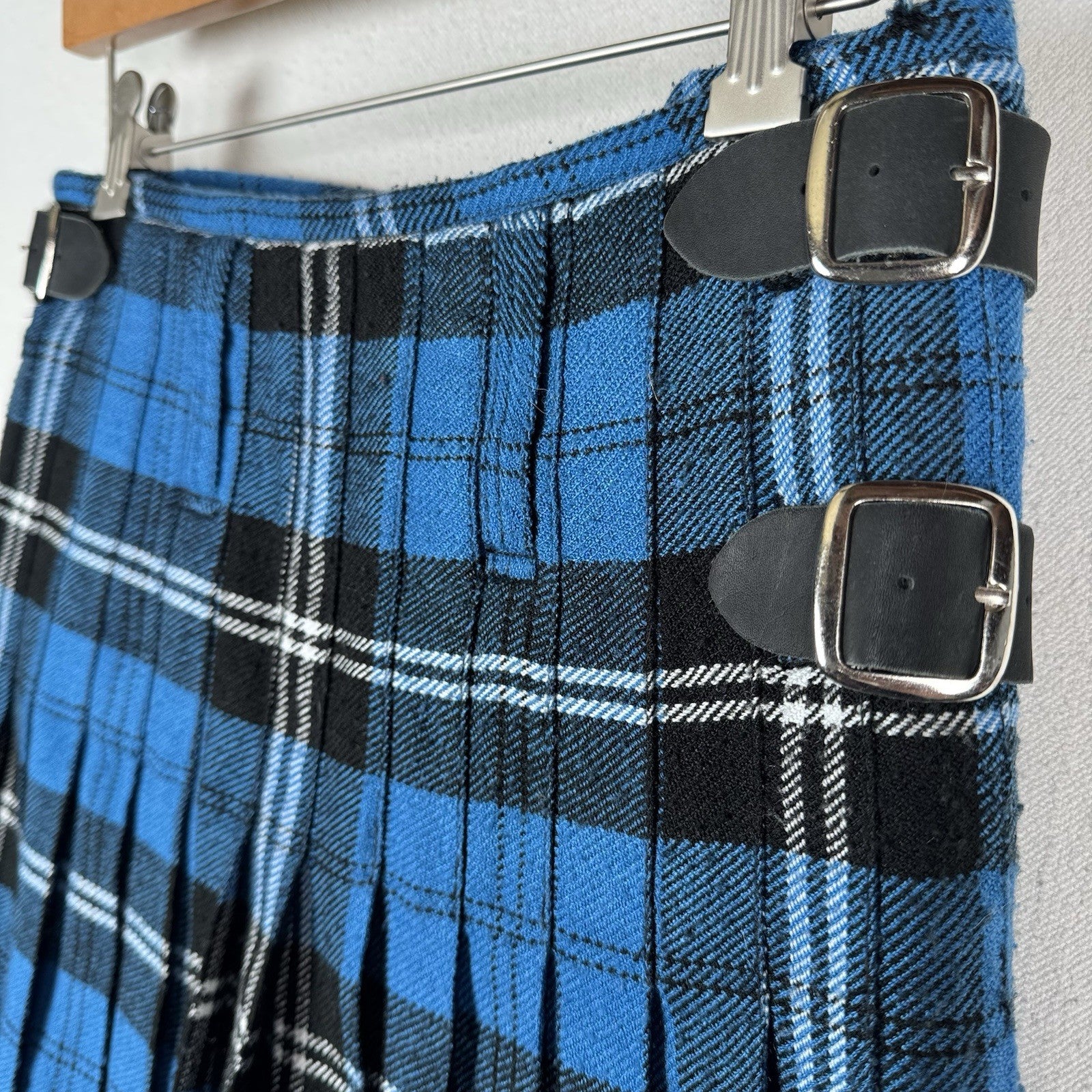 (Lot Of 2) Celtic Pro By Allsafe Traders Men’s Tartan Kilts Small (28) Blue/Red
