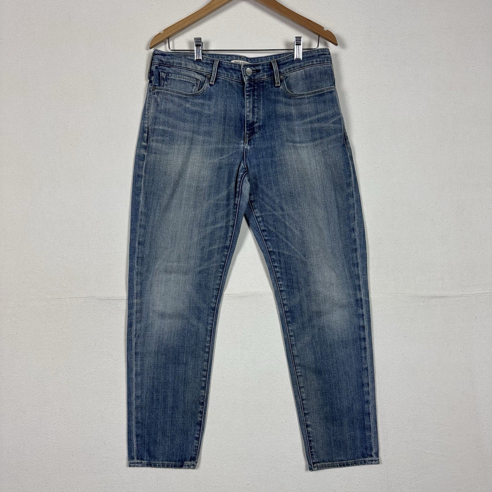 Made & Crafted Levi's Blue Medium Wash Marker Tapered Jeans Women’s Size 28x32
